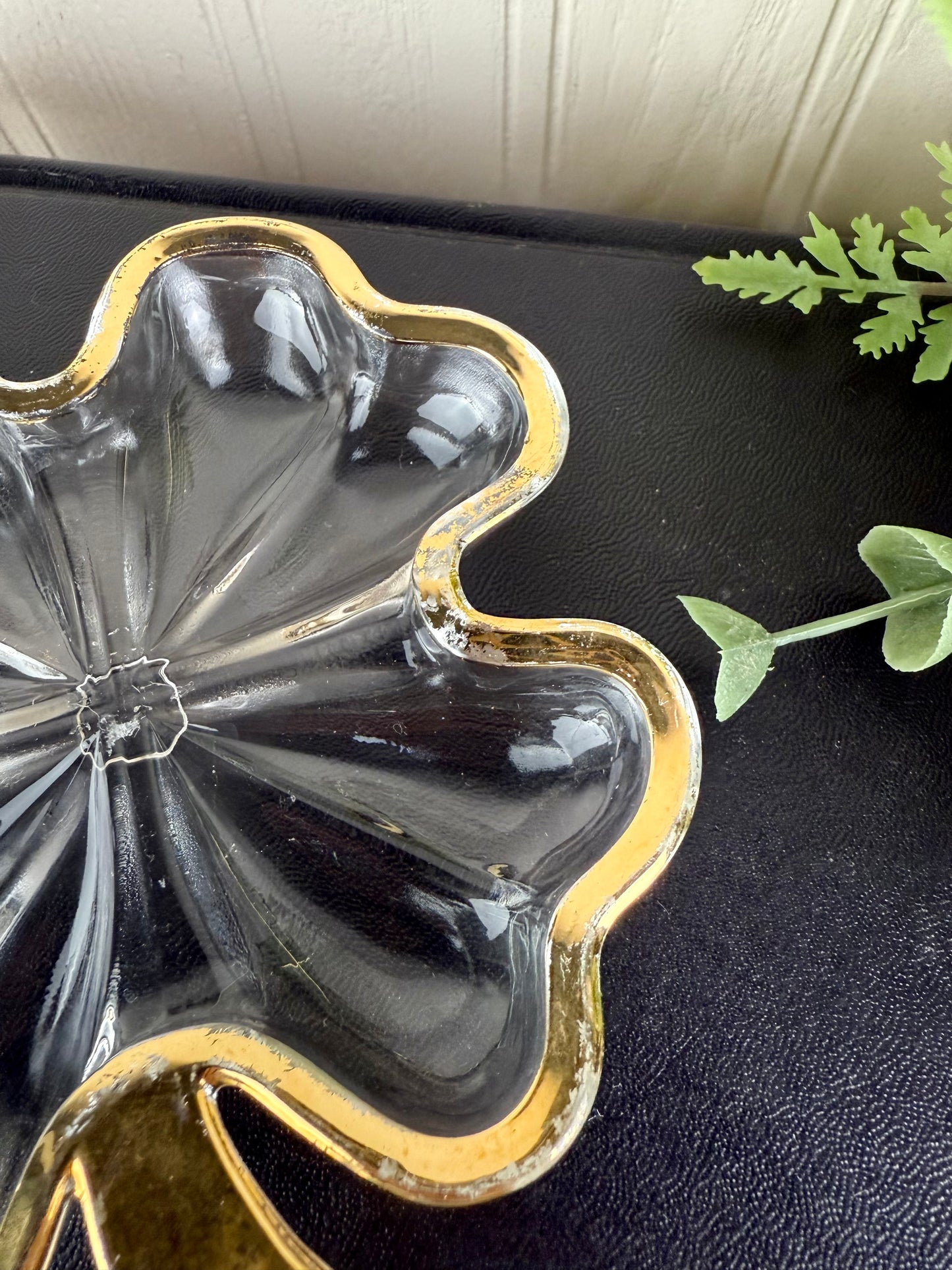 Vintage Jeannette Glass Four Leaf Clover Trinket Dish