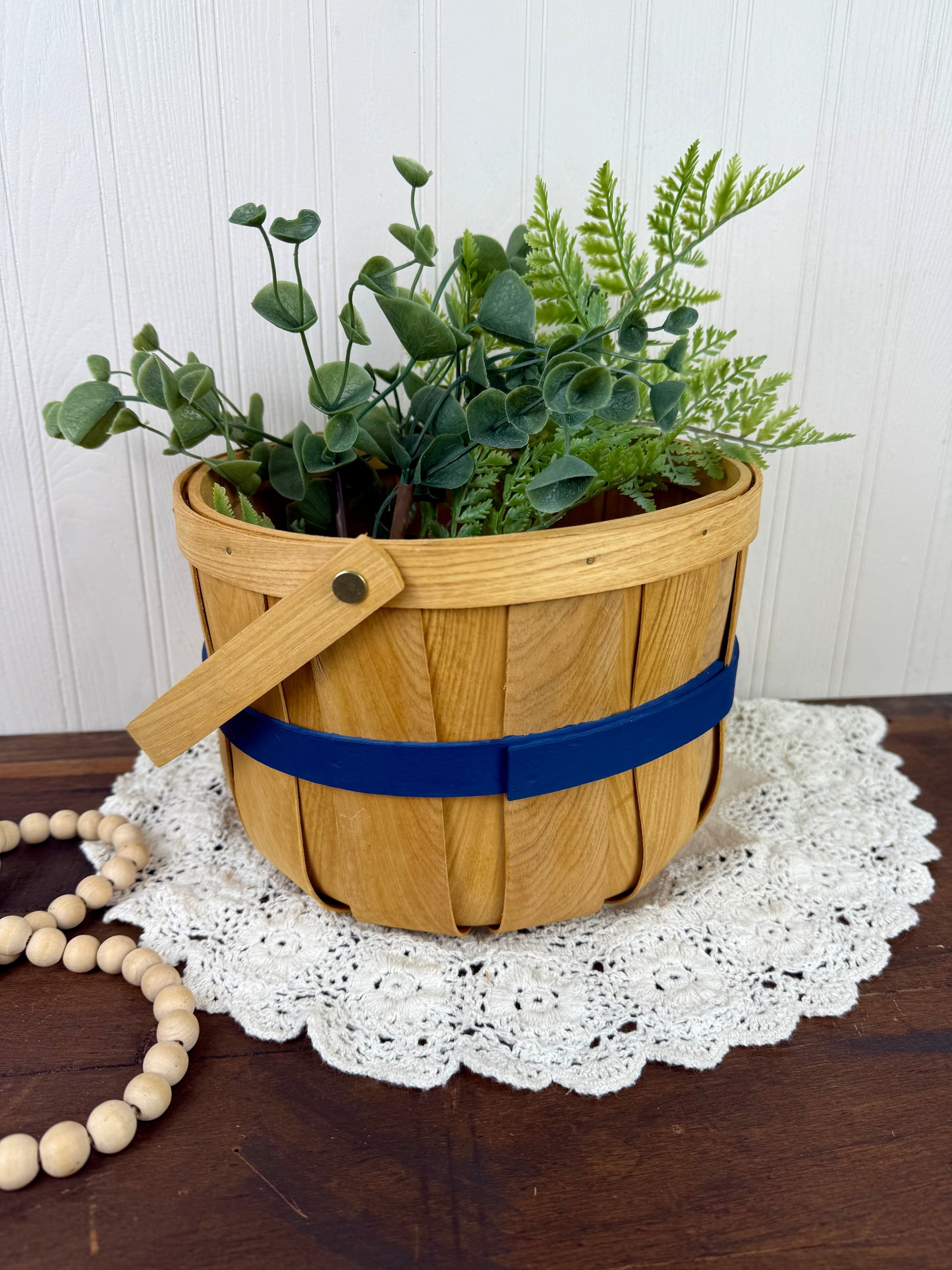 Wooden Small Bushel Basket with Blue Band