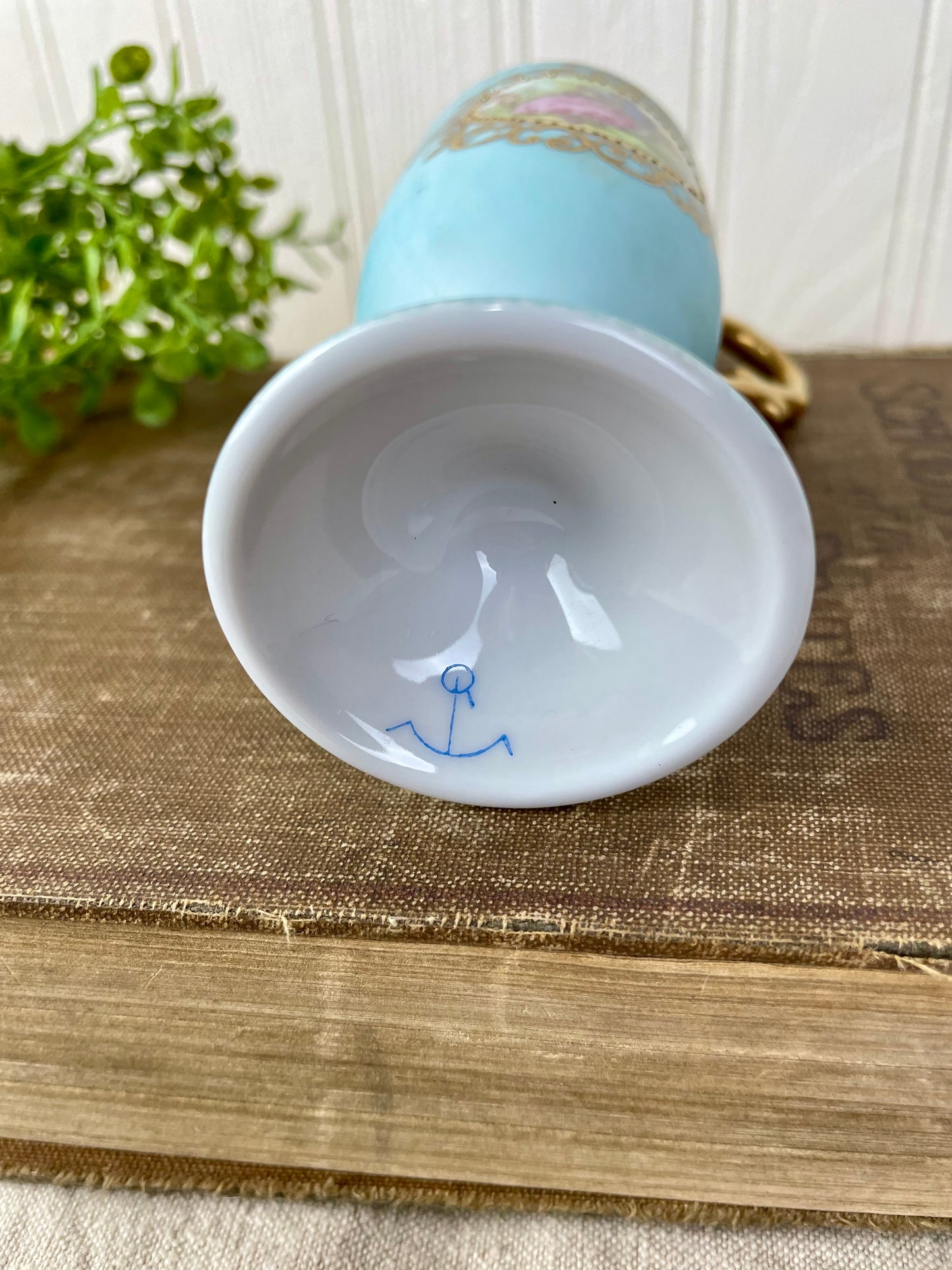 Vintage Lefton Pedestal Teacup with Victorian Couple