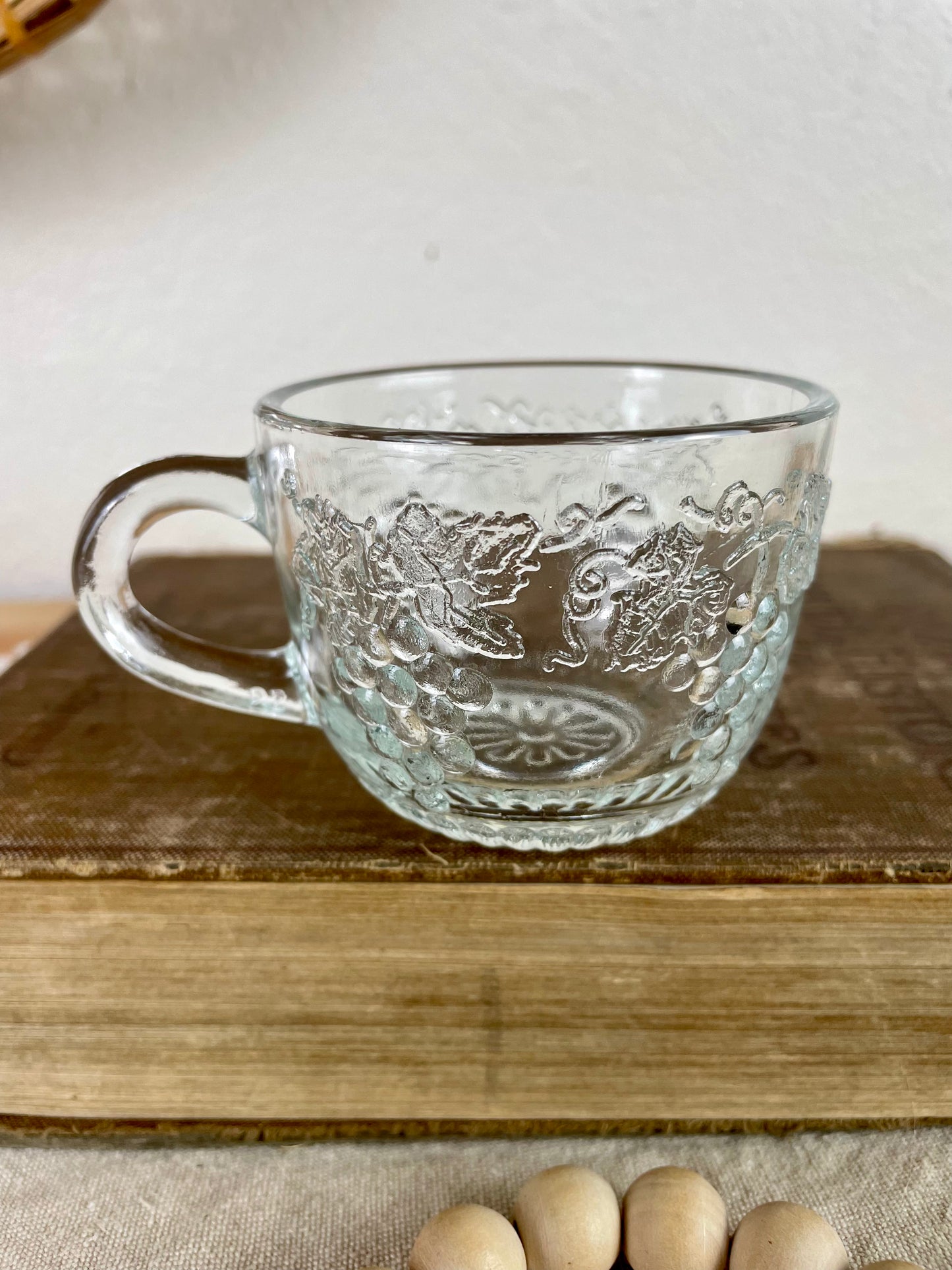 Vintage Anchor Hocking Clear Glass 8-Piece Snack Set with Grape Pattern
