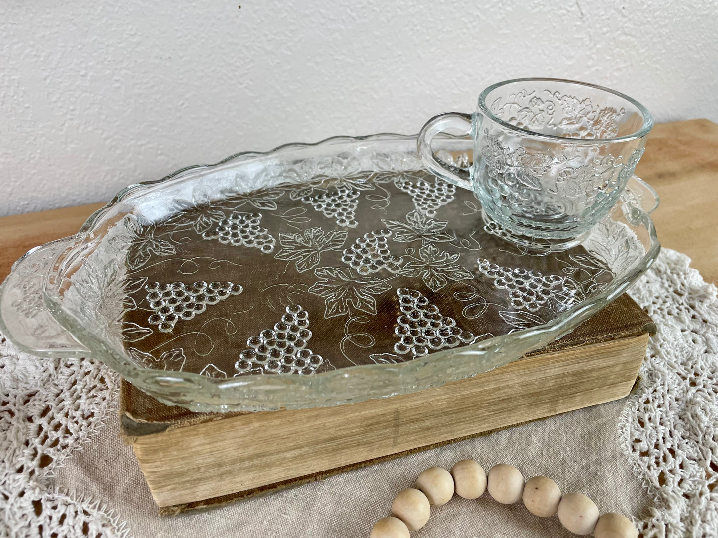 Vintage Anchor Hocking Clear Glass 8-Piece Snack Set with Grape Pattern
