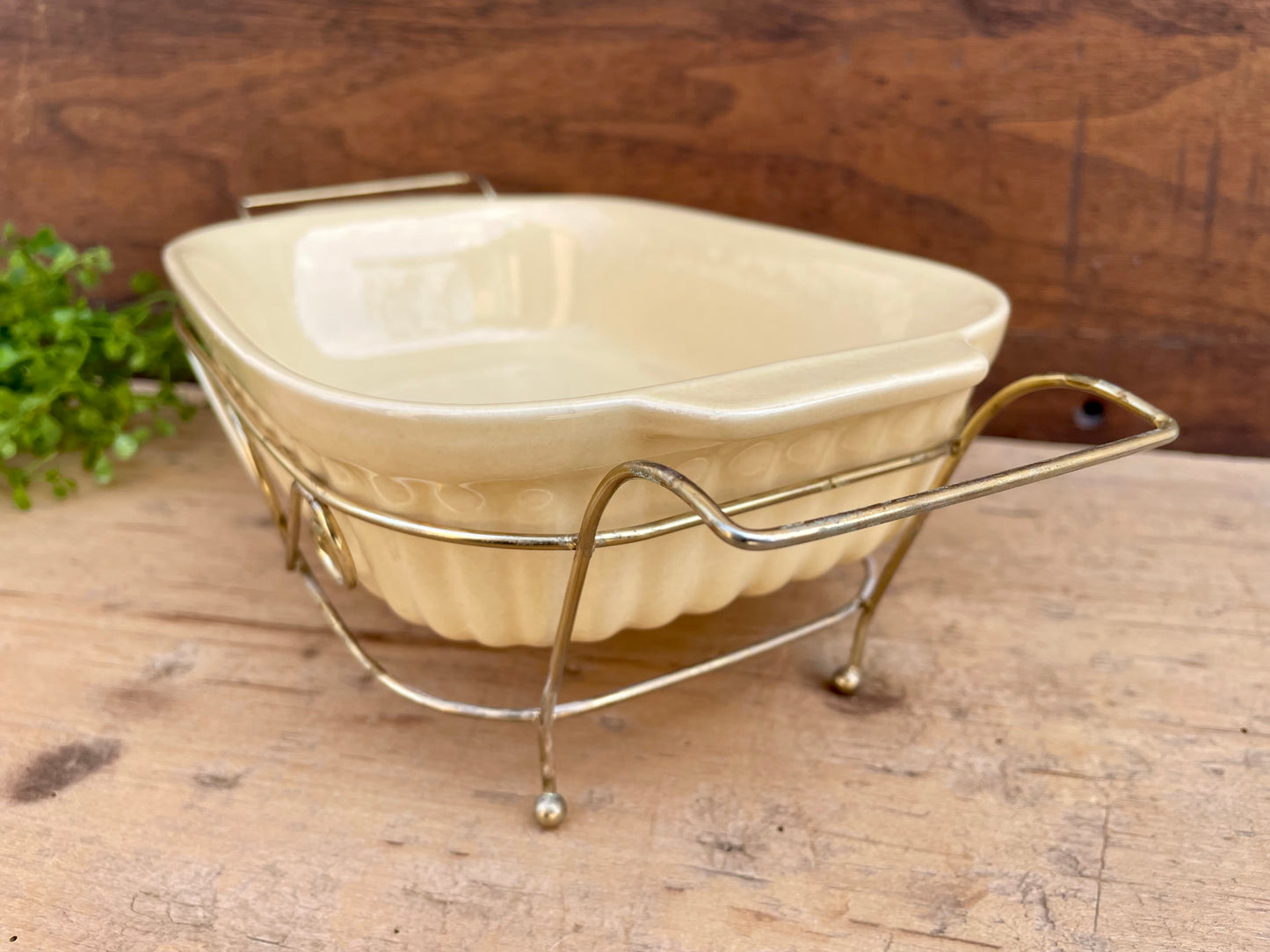 Vintage 1983 Pfaltzgraff Ceramic Casserole Dish with Metal Rack