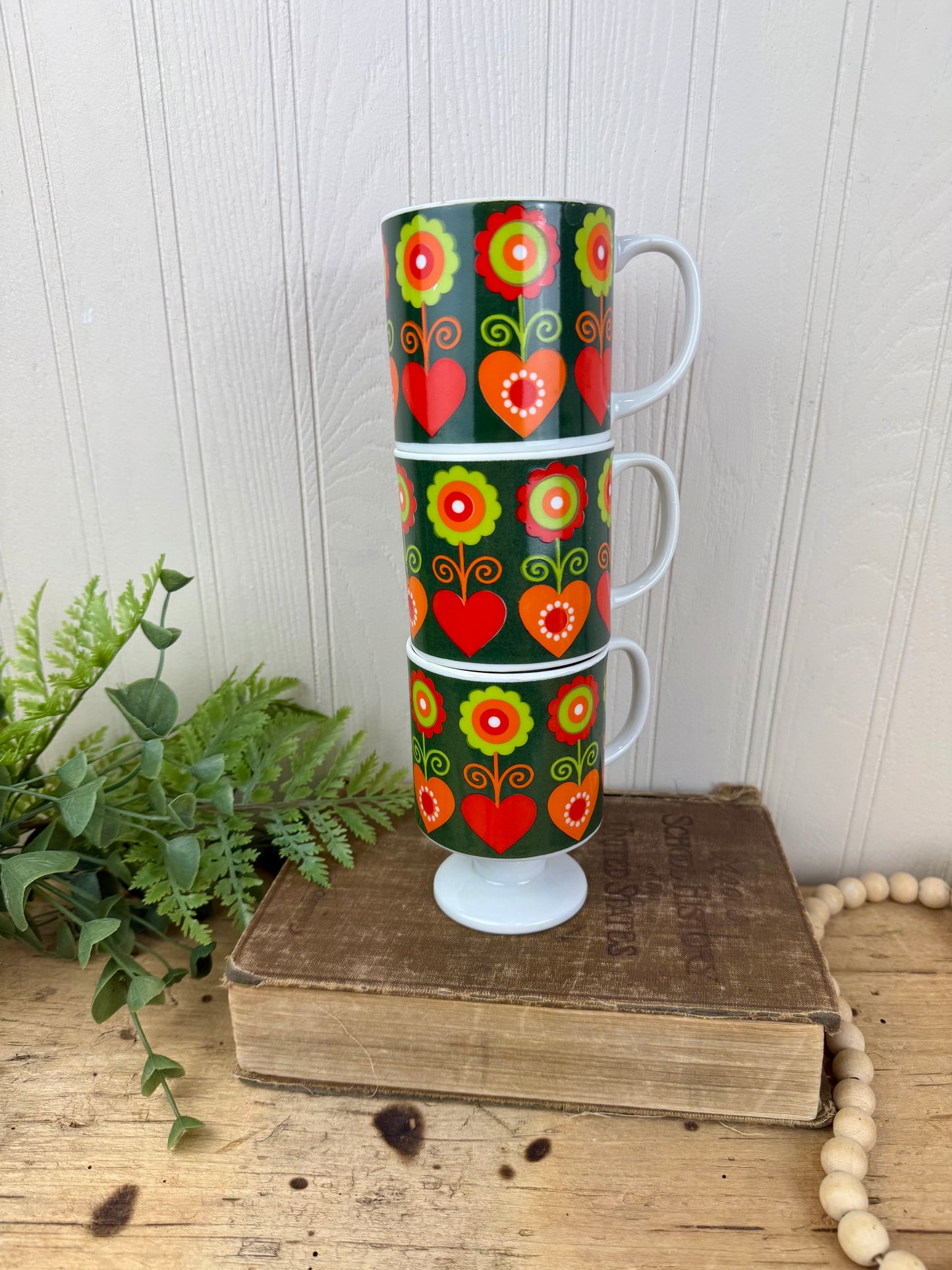 Vintage Mid-Century Nesting Mug Set