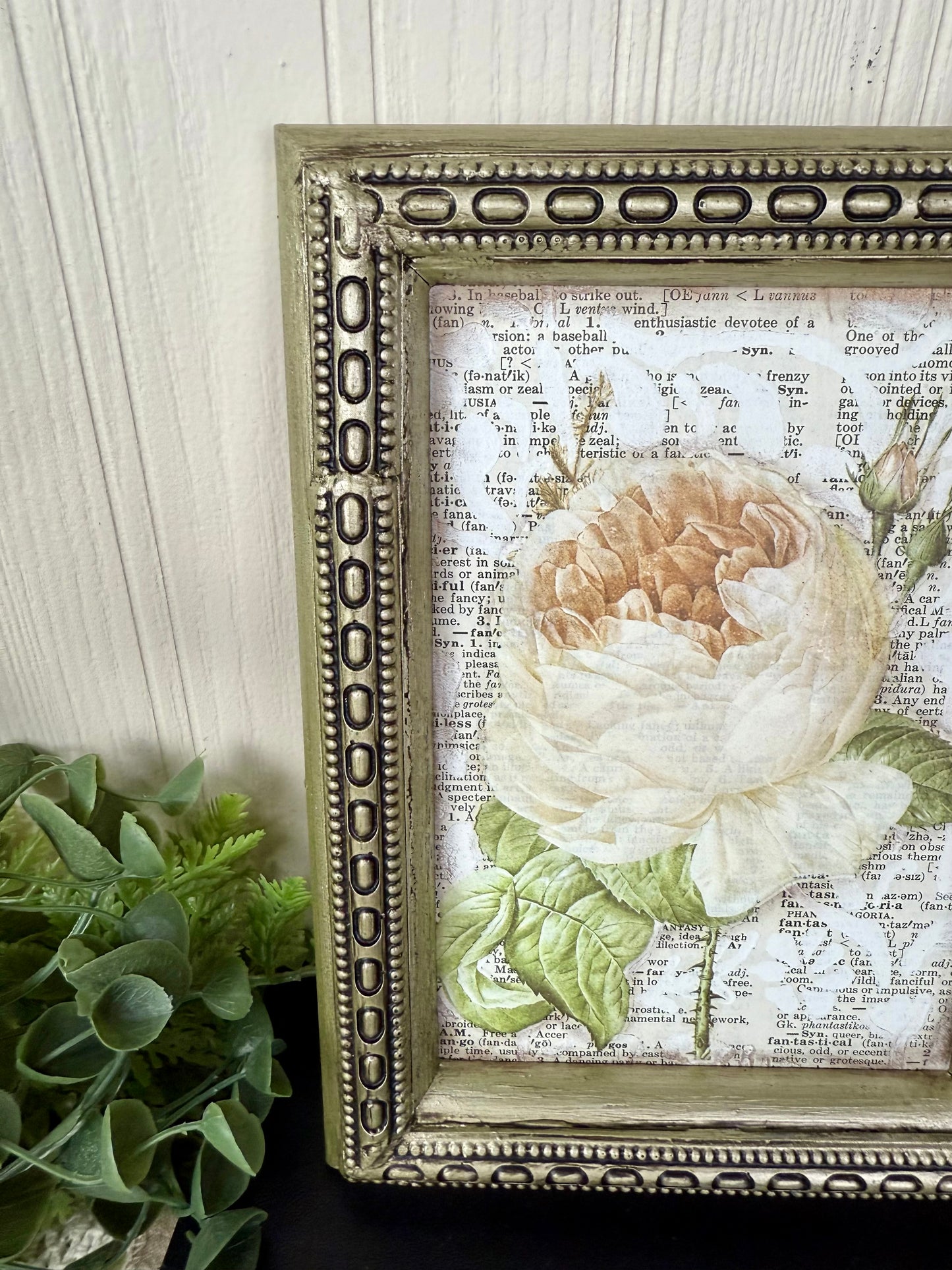 Upcycled White Floral Pictured Frame Wall Art