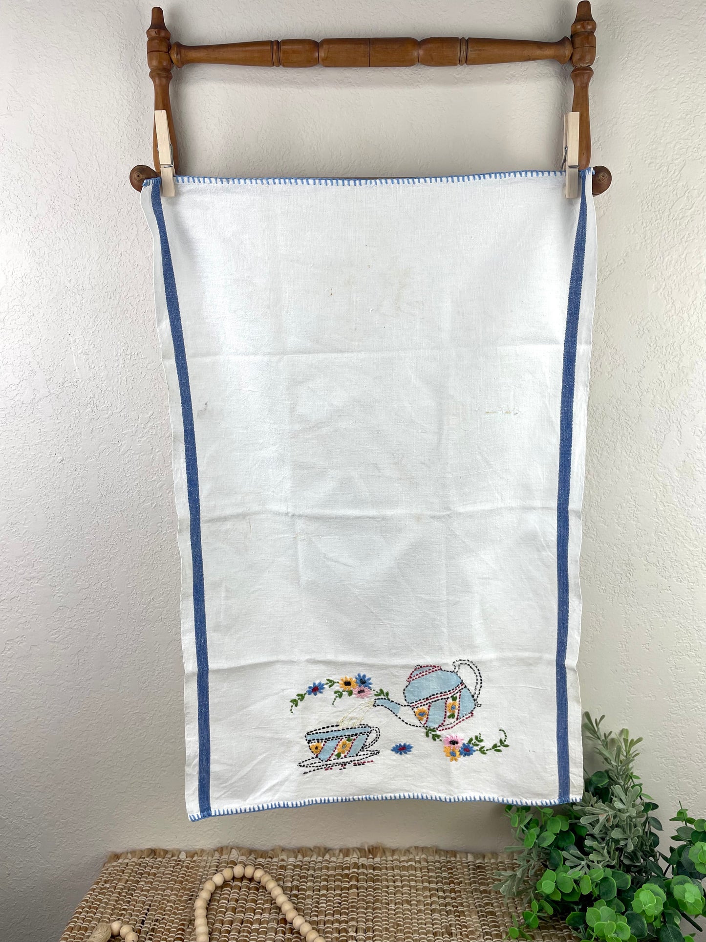Vintage Embroidered Tea Towel