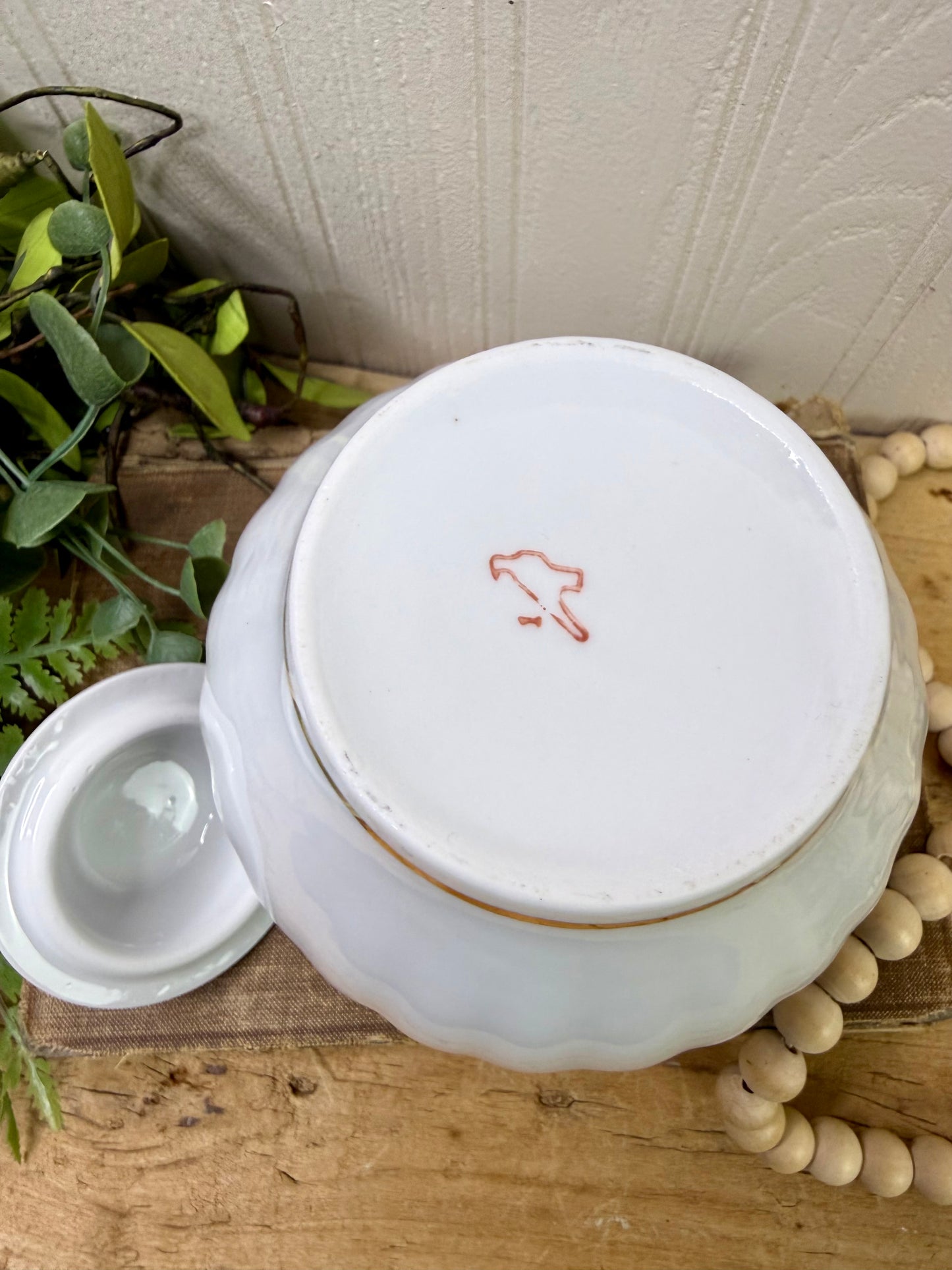 Vintage Dulevo Russian Porcelain Sugar Bowl