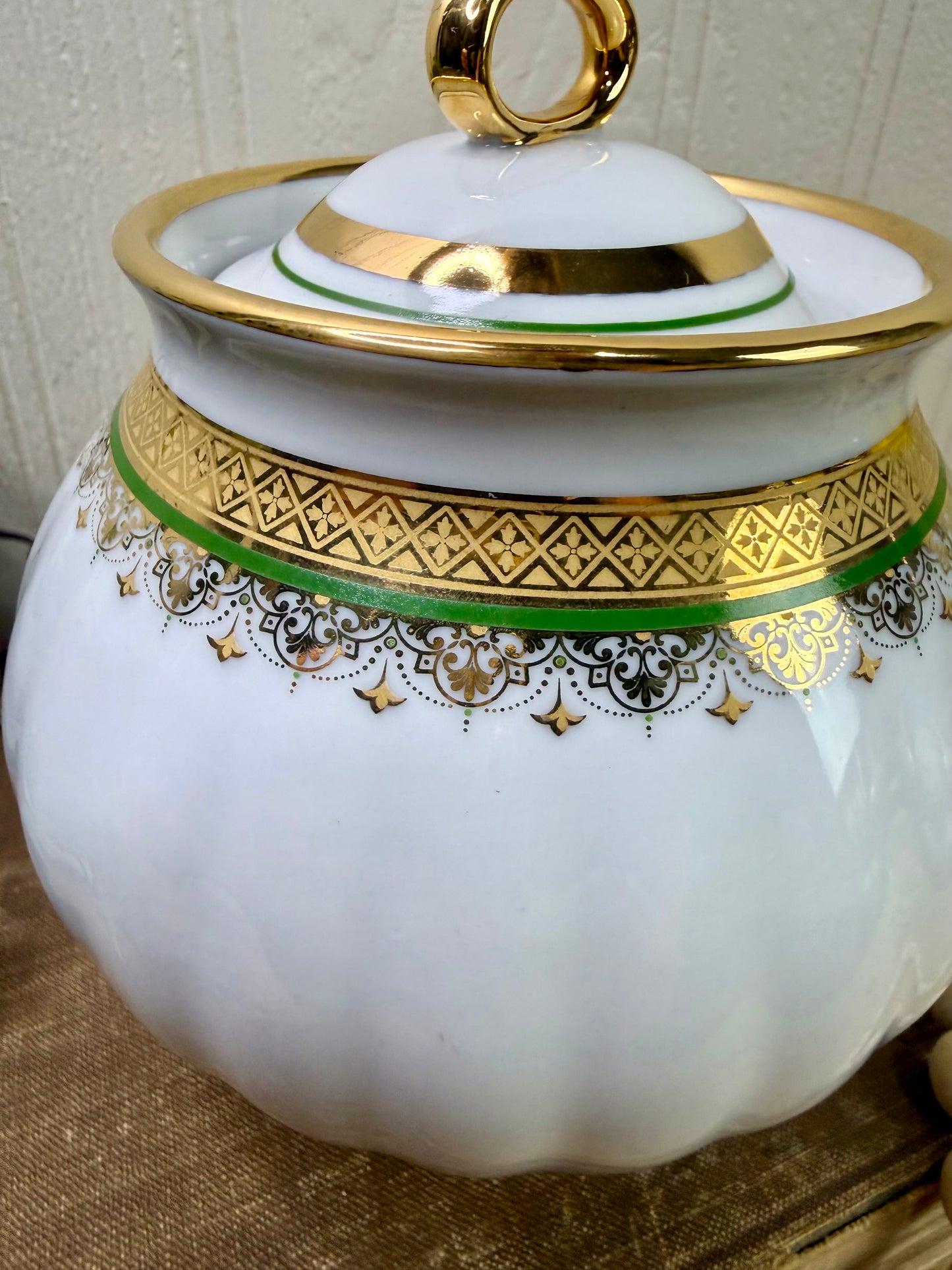 Vintage Dulevo Russian Porcelain Sugar Bowl