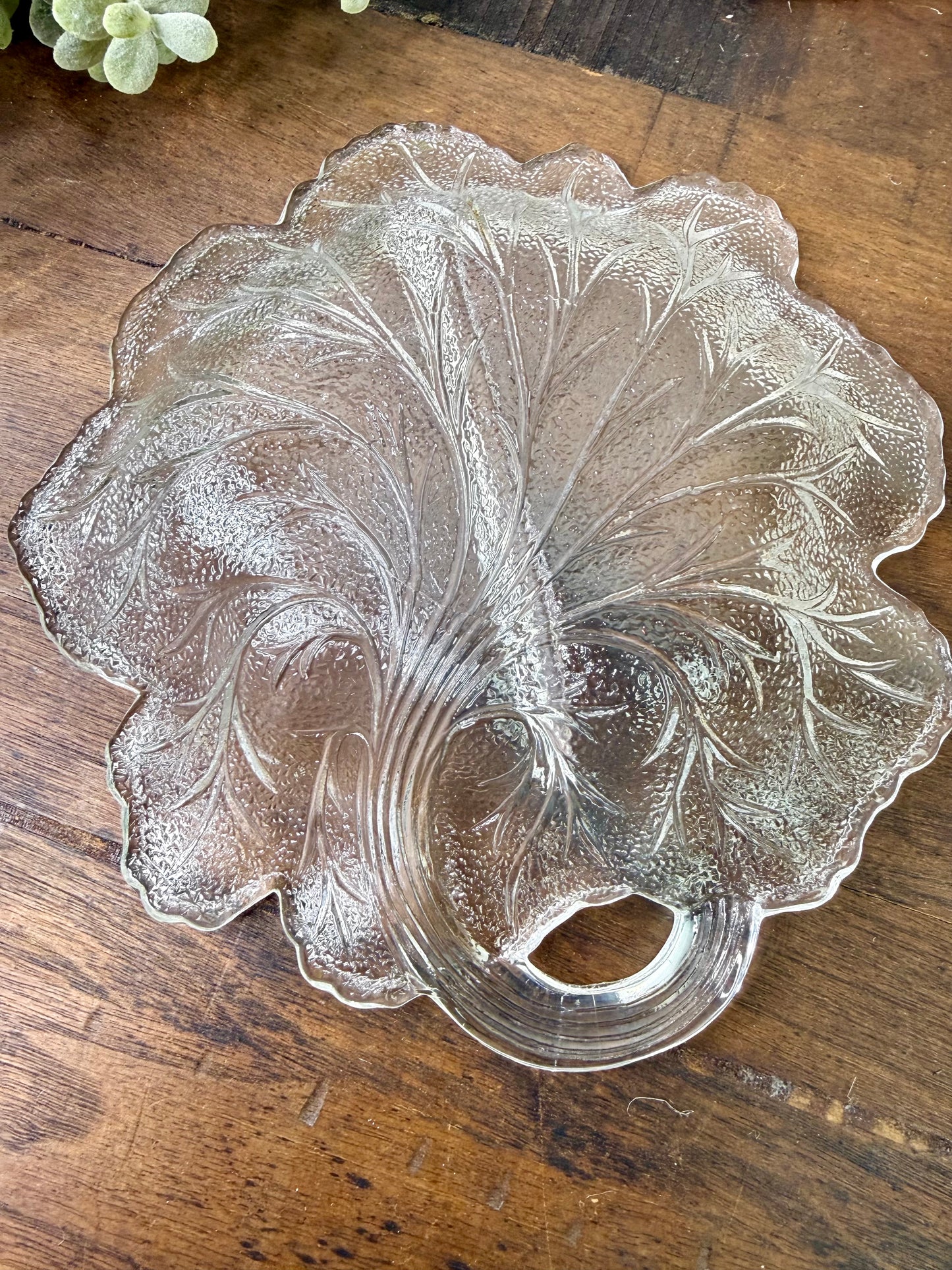 Vintage Indiana Glass Pebble Leaf Divided Relish Dish