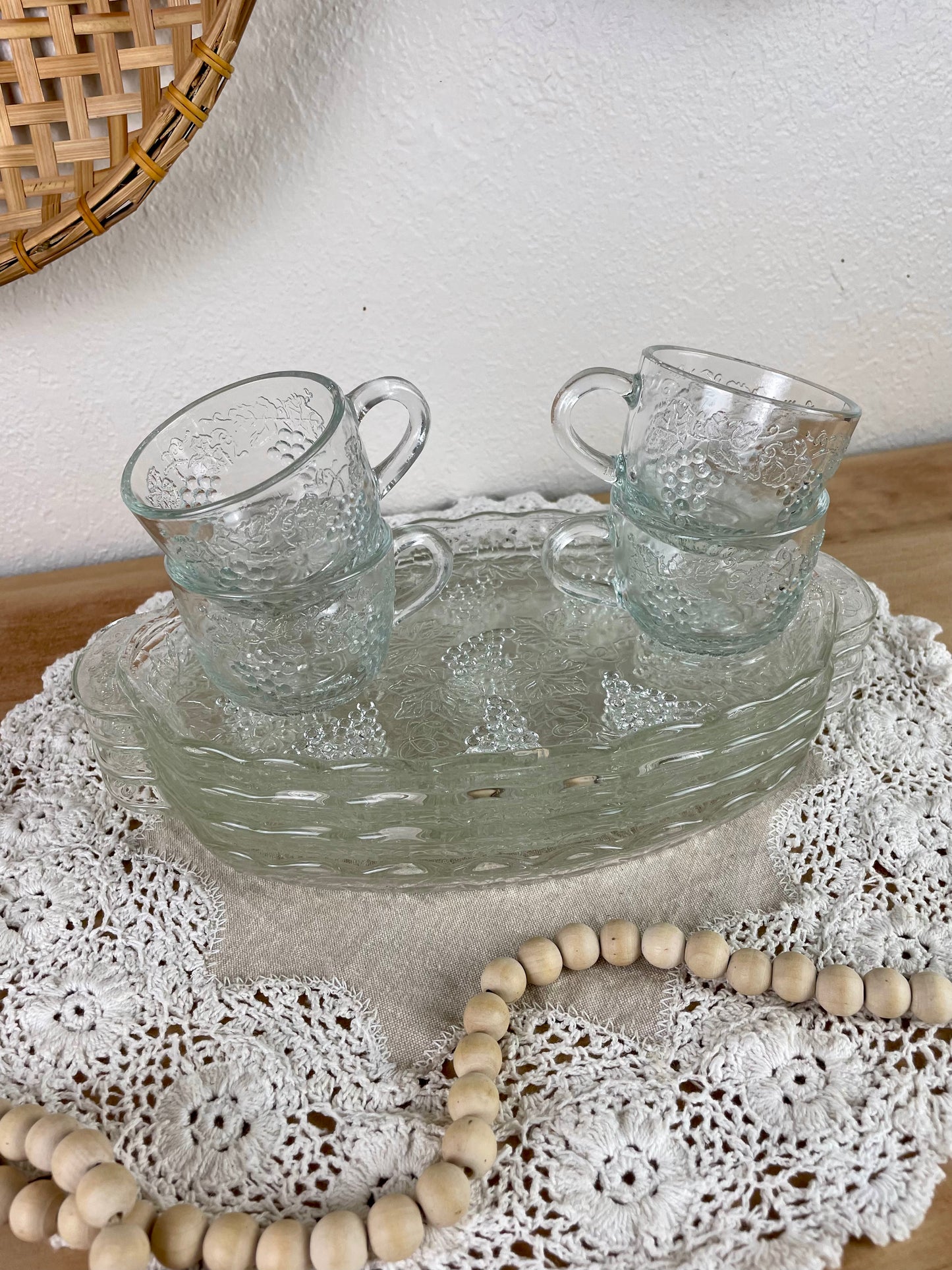 Vintage Anchor Hocking Clear Glass 8-Piece Snack Set with Vintage Anchor Hocking Clear Glass 8-Piece Snack Set with
