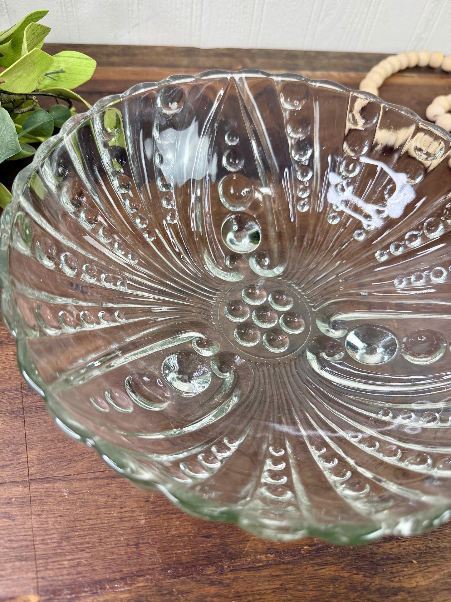 Vintage Anchor Hocking Oyster & Pearl Pattern Footed Bowl