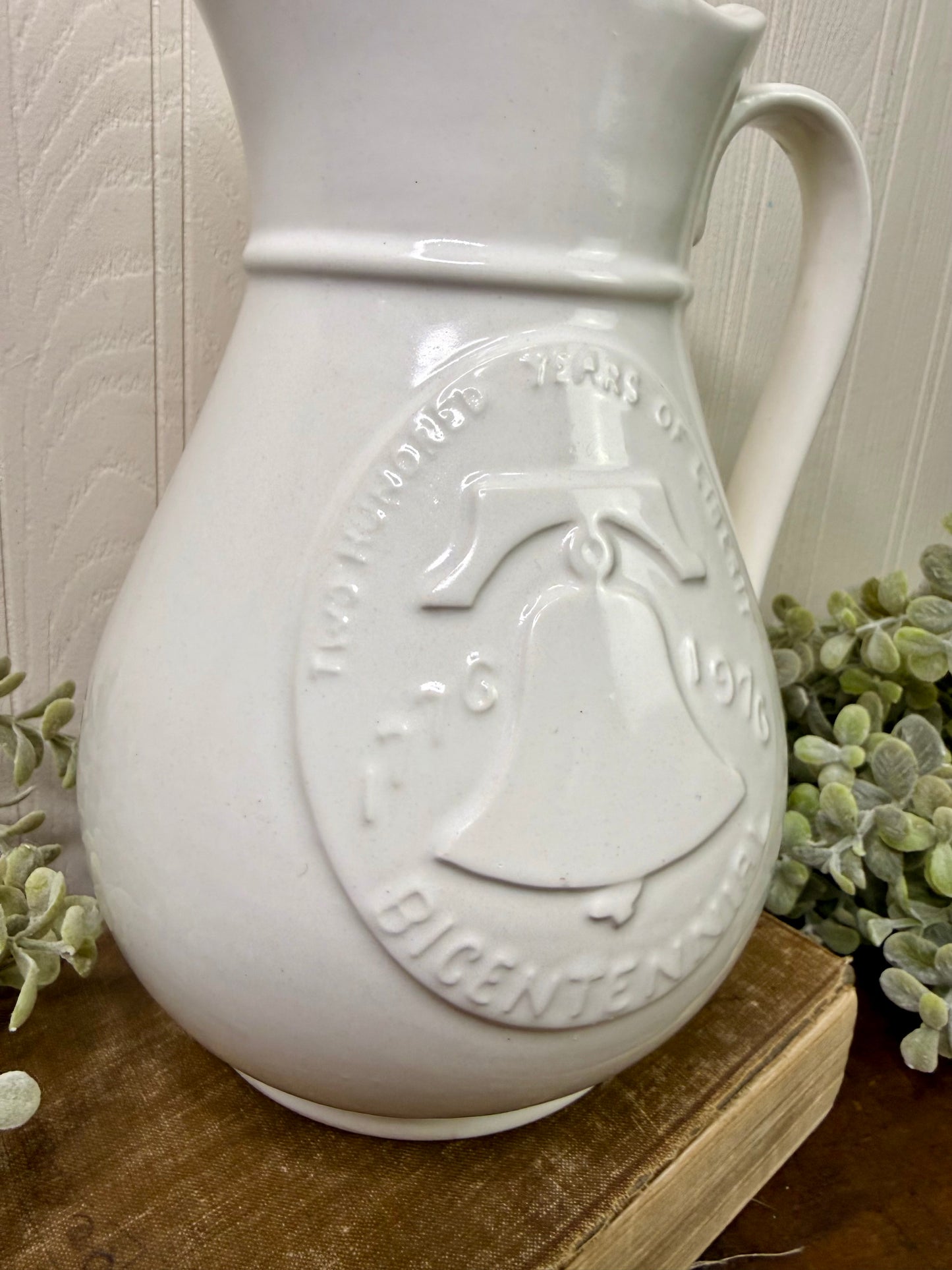 Vintage 1976 United States Bicentennial Commemorative Pitcher