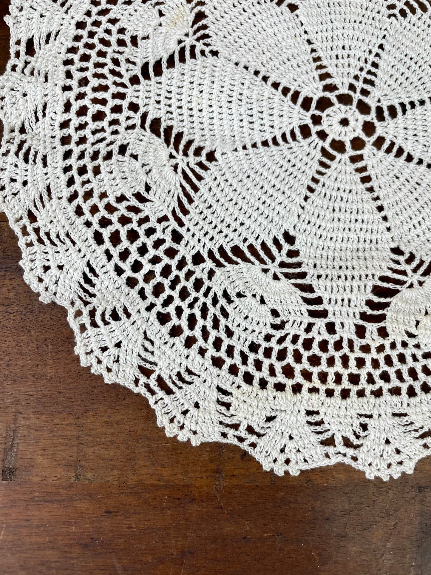 Vintage Doily R