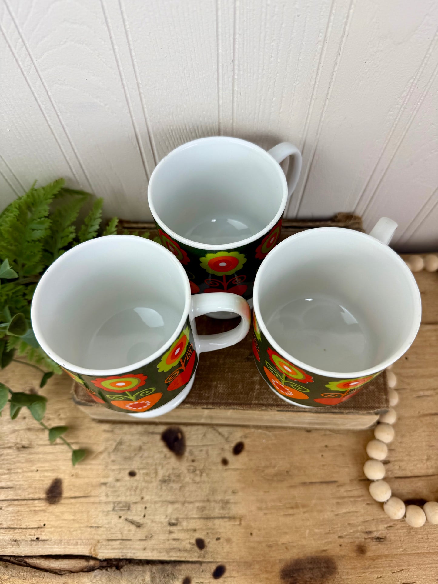 Vintage Mid-Century Nesting Mug Set