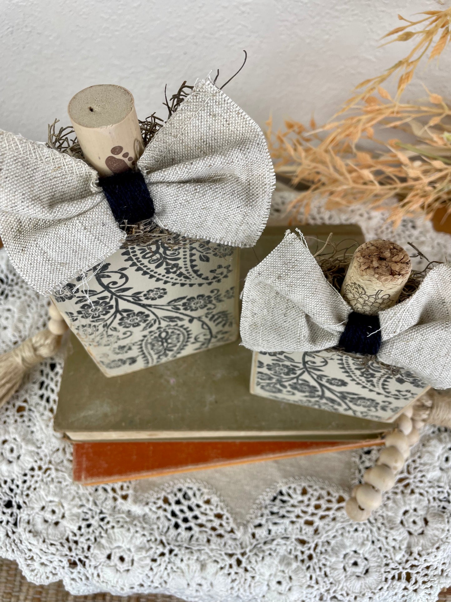 Handmade Reclaimed Wood Small Light Beige and Black Pumpkin Set