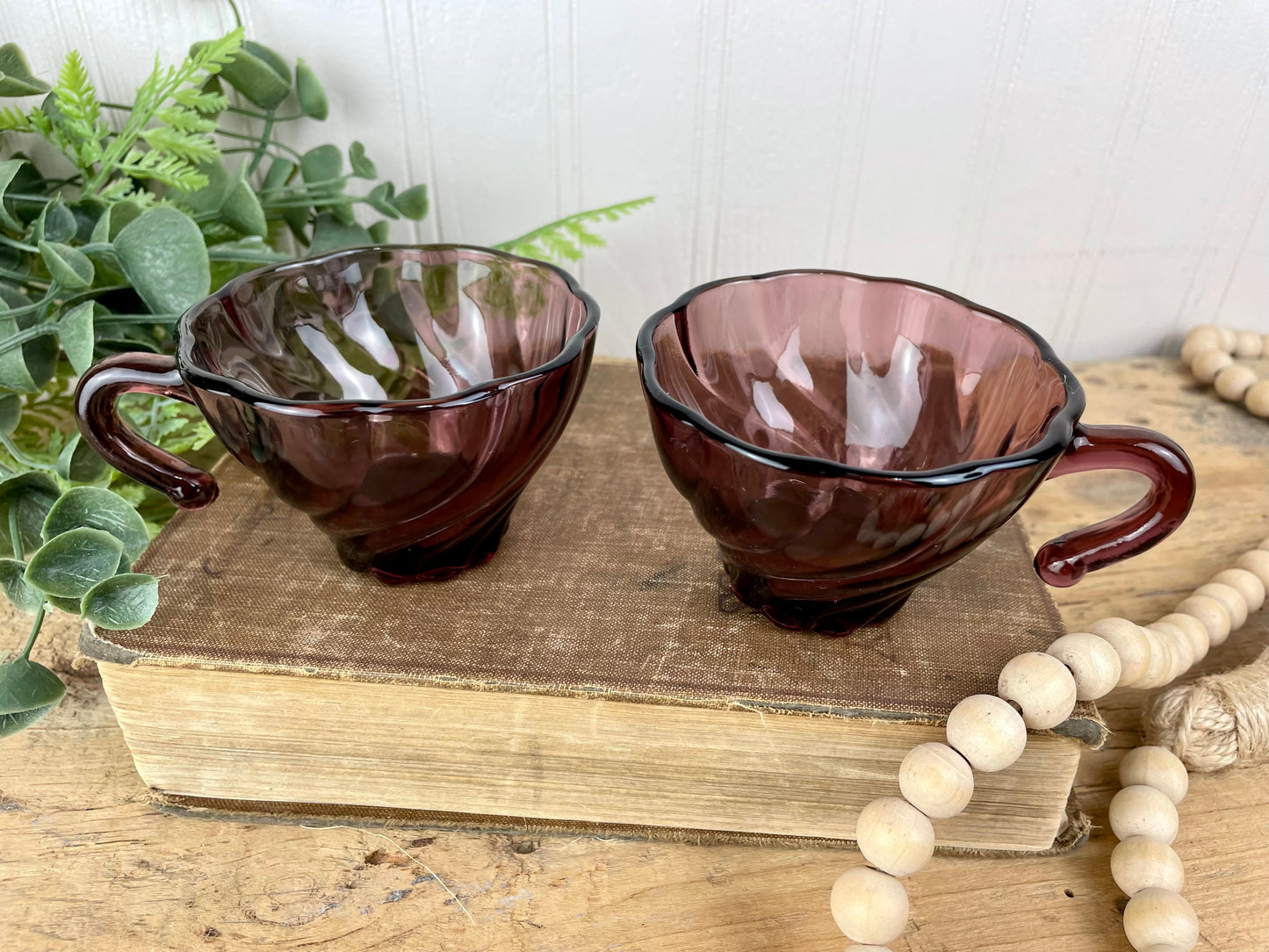 Vintage Hazel Atlas Set of Moroccan Amethyst Glass Punch Cups