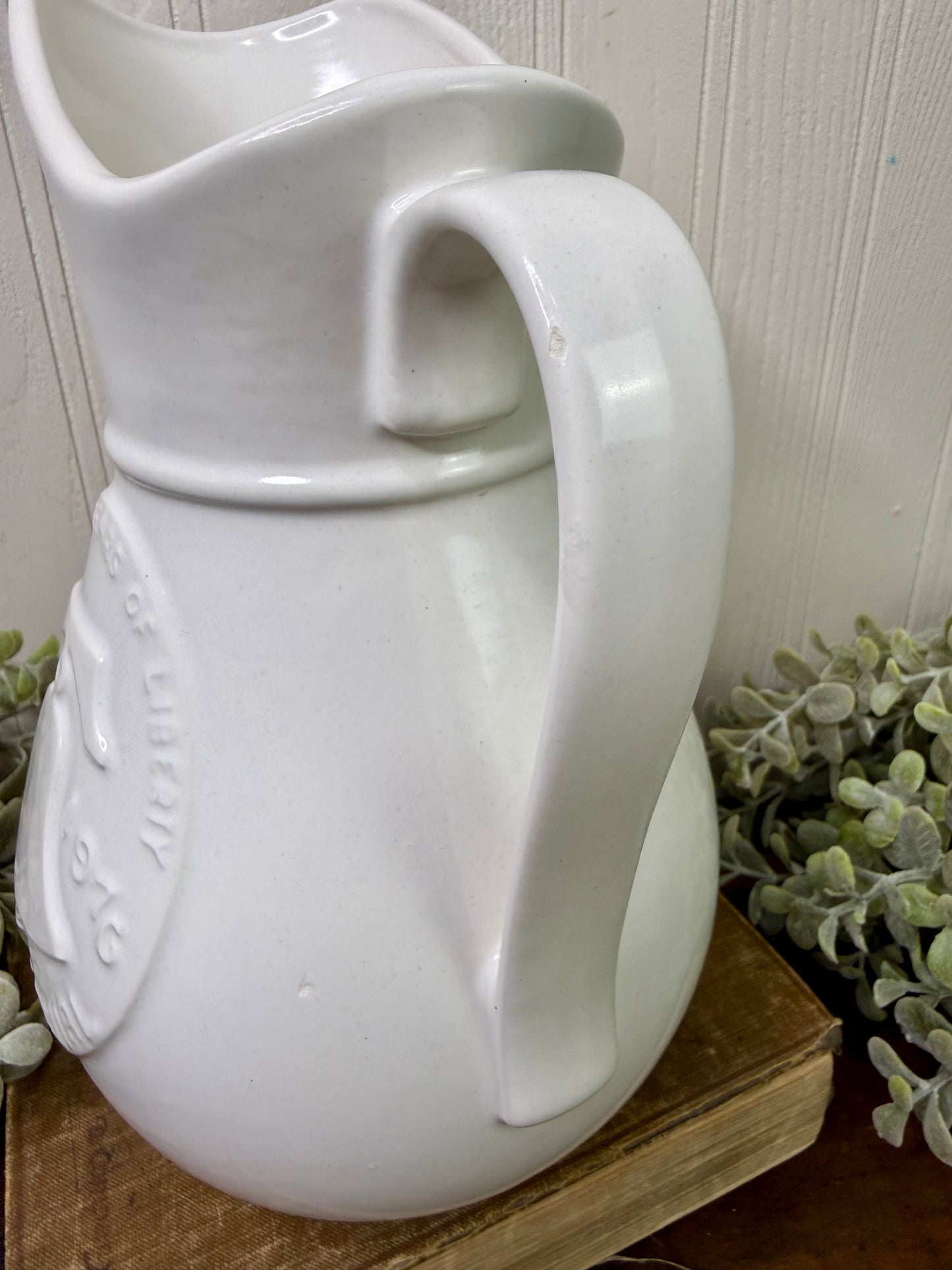 Vintage 1976 United States Bicentennial Commemorative Pitcher