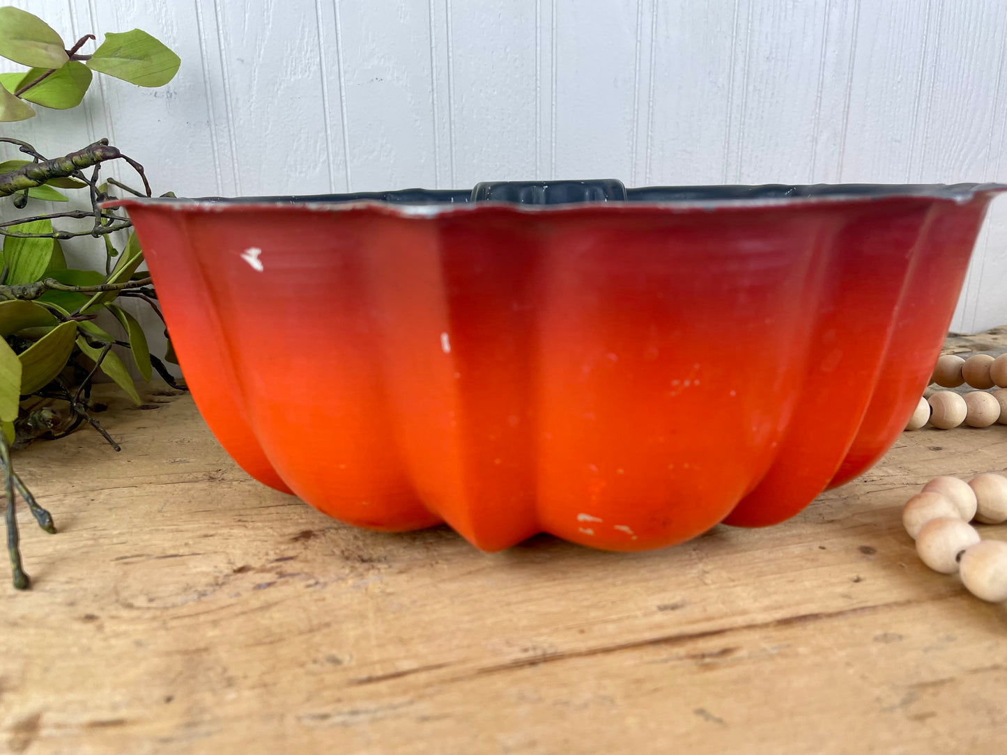 Vintage Red-Orange Ombré Bundt Pan
