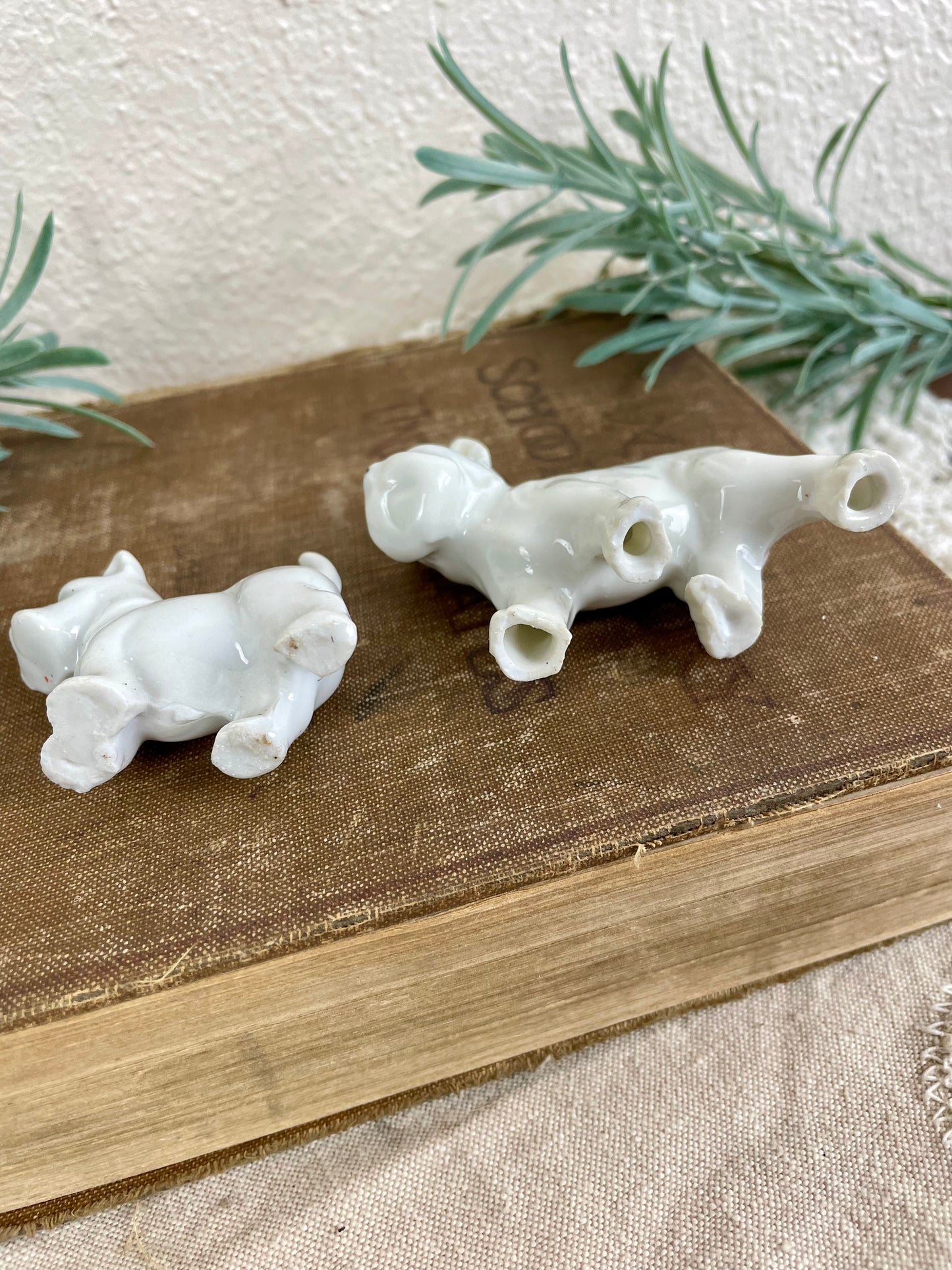 Vintage Porcelain Miniature Scottie Dog Set