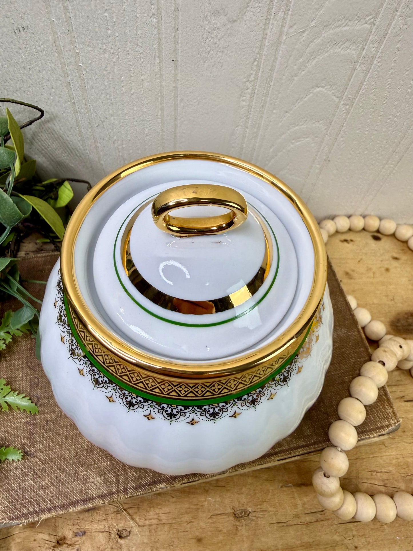 Vintage Dulevo Russian Porcelain Sugar Bowl