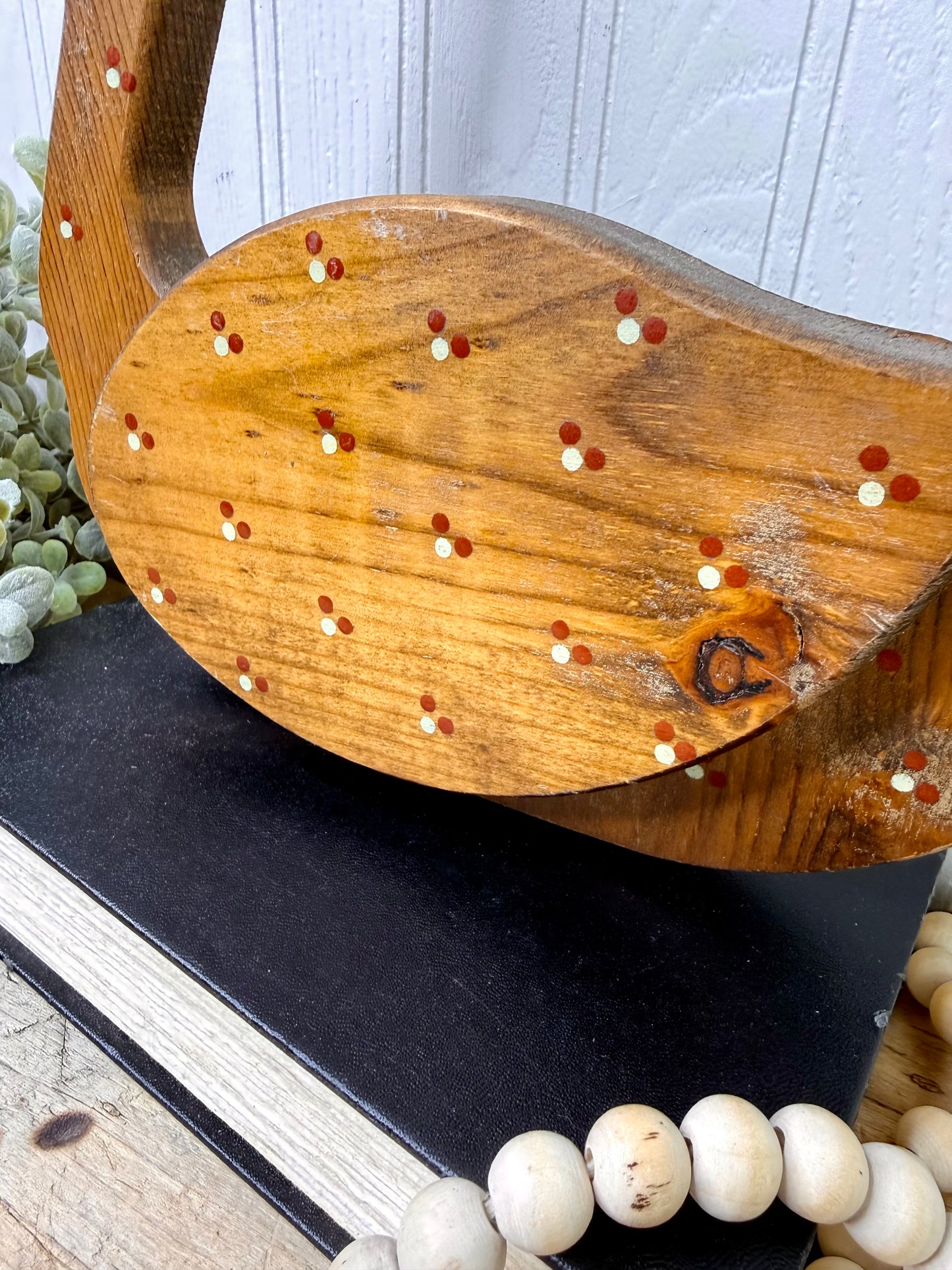 Vintage Home Interiors Wooden Goose Wall Pocket with Red Florals