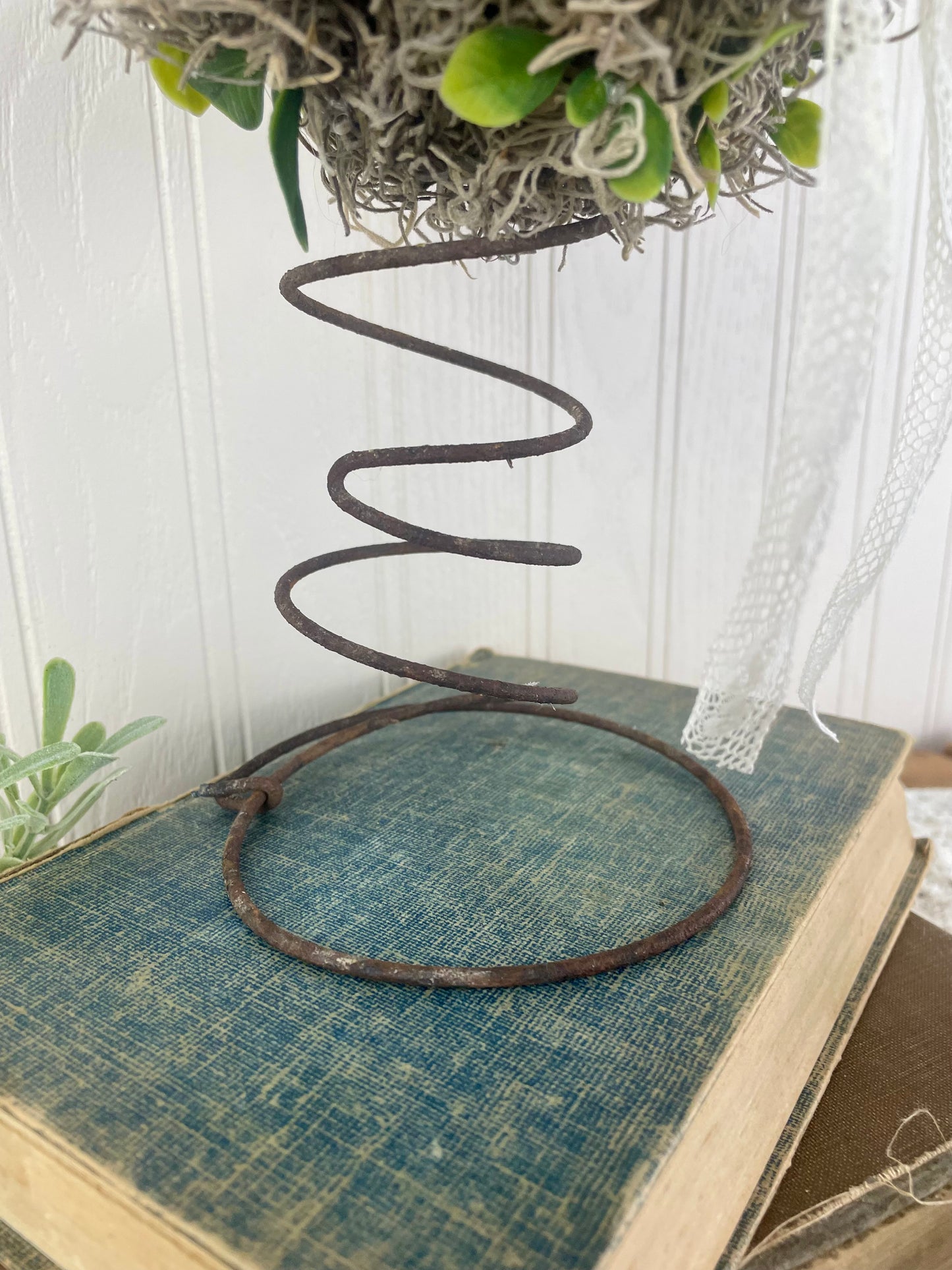 Handmade Rustic Bed Spring Nest with Beige Egg