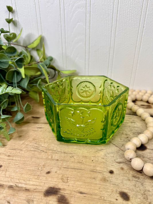 Vntage Indiana Glass Colonial Eagle and Stars Pattern Candy Dish