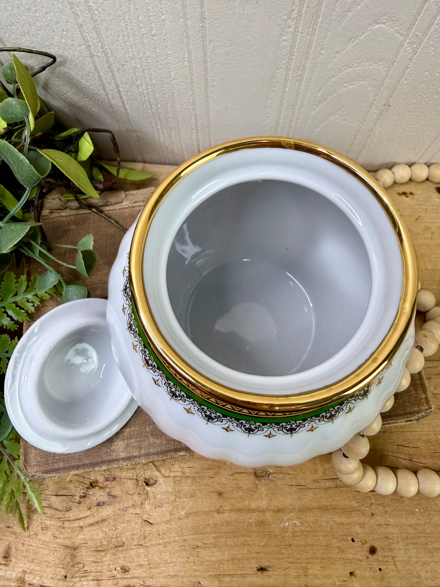 Vintage Dulevo Russian Porcelain Sugar Bowl