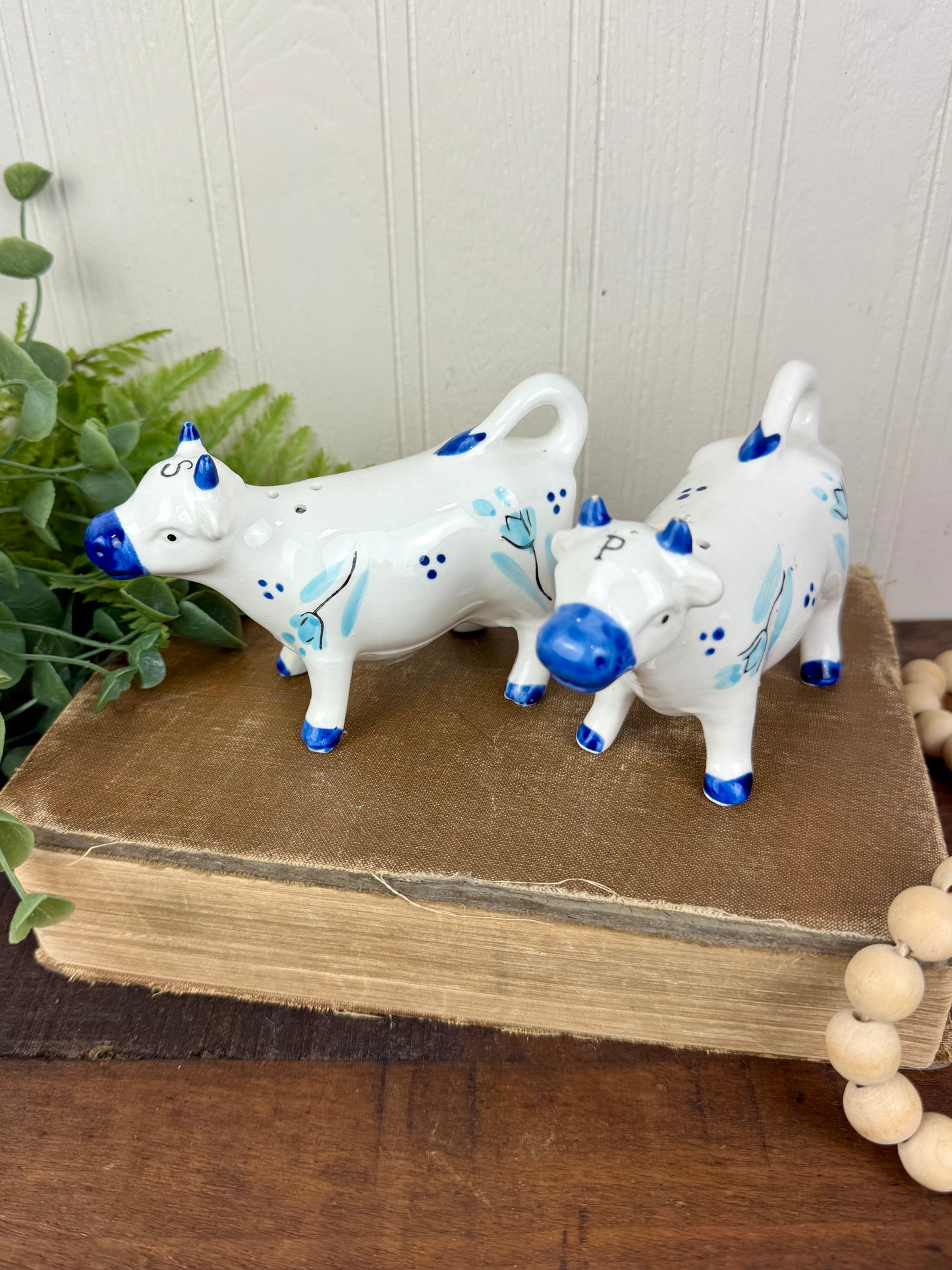 Vintage Enesco Delft-Style Porcelain Cow Salt and Pepper Shakers