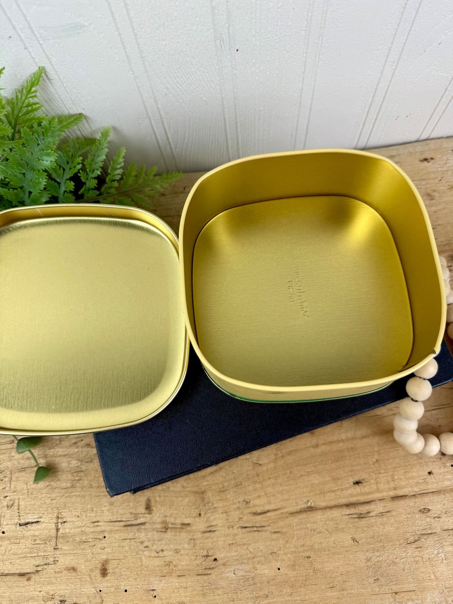 Vintage Folk Art Cookie Tin