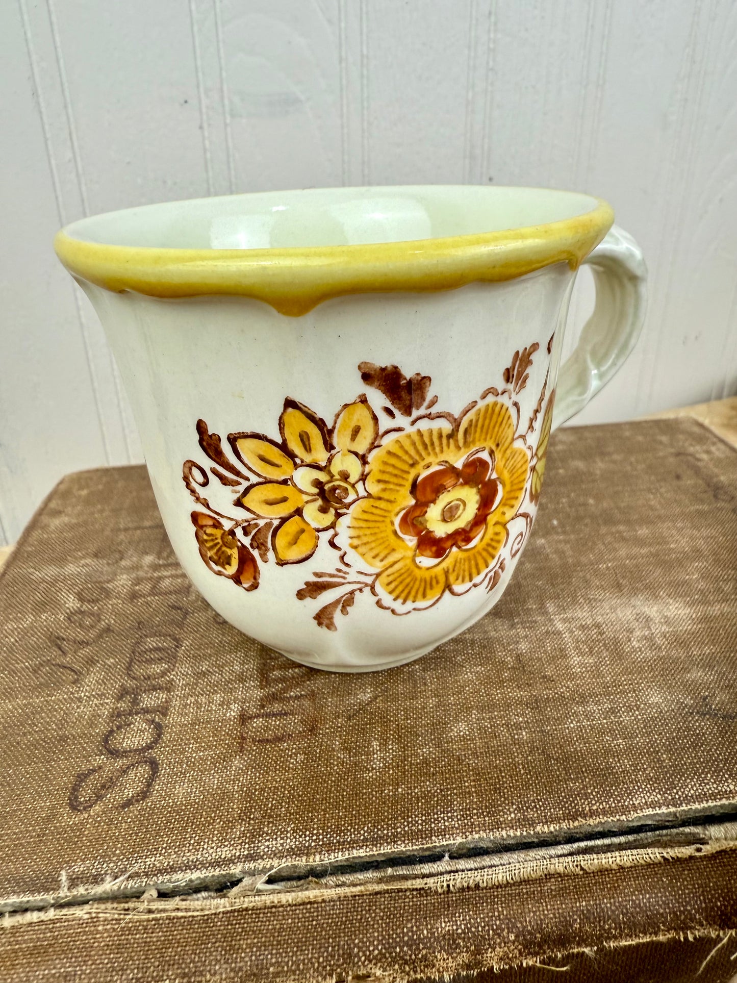 Vintage 1970’s Metlox Poppy Trail Golden Garden Mug