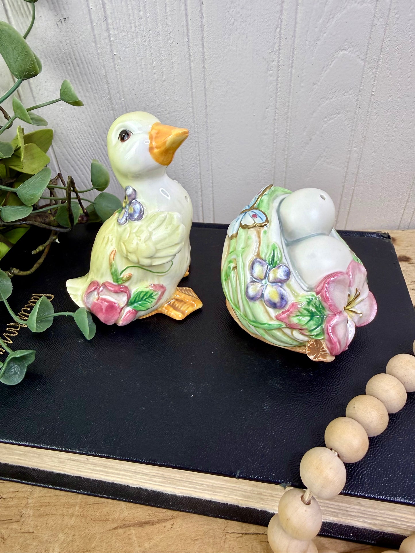 Vintage Garden Rhapsody Salt & Pepper Shaker Set