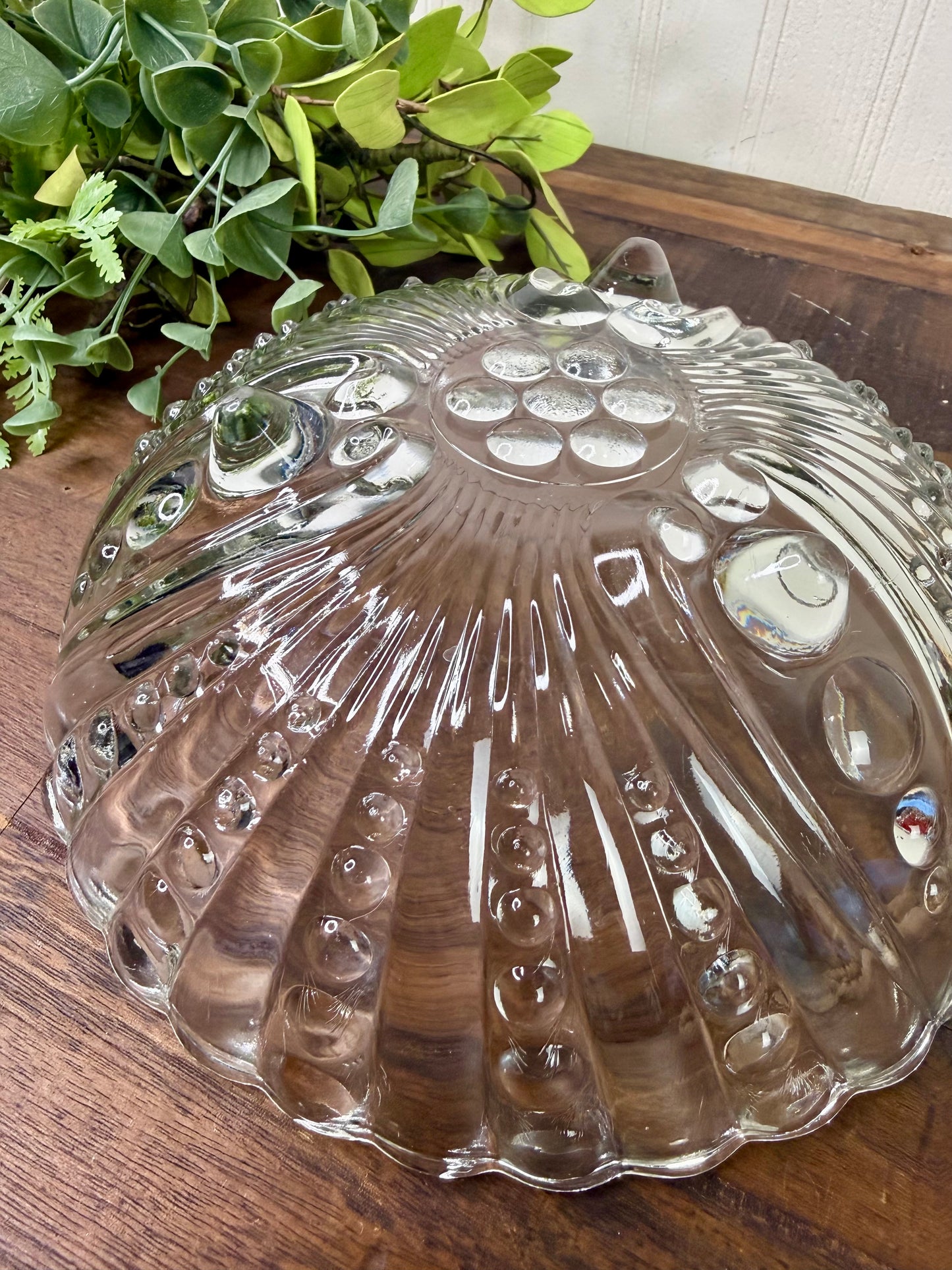 Vintage Anchor Hocking Oyster & Pearl Pattern Footed Bowl