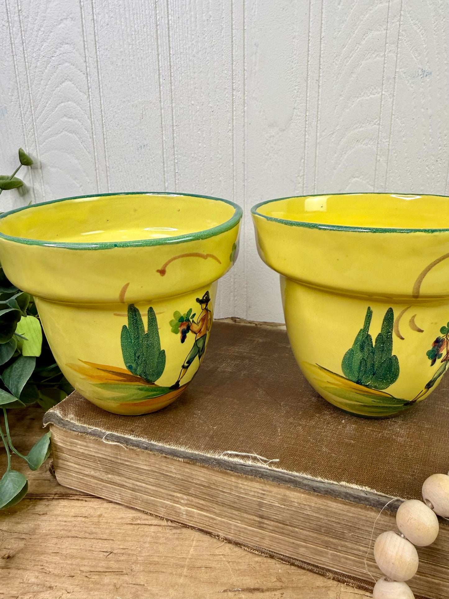 Vintage Hand Painted Italian Majolica Pottery Planter Set