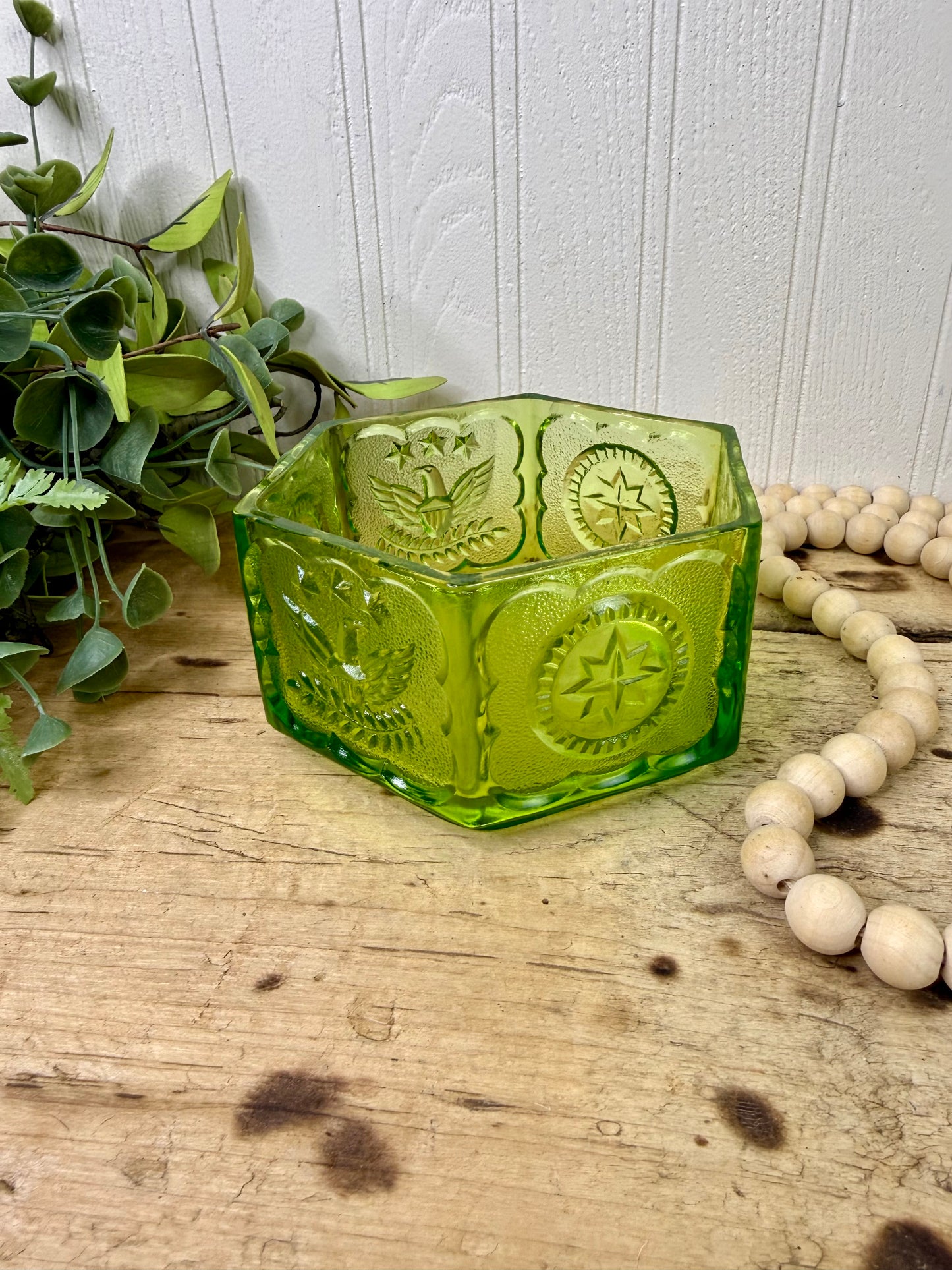 Vntage Indiana Glass Colonial Eagle and Stars Pattern Candy Dish
