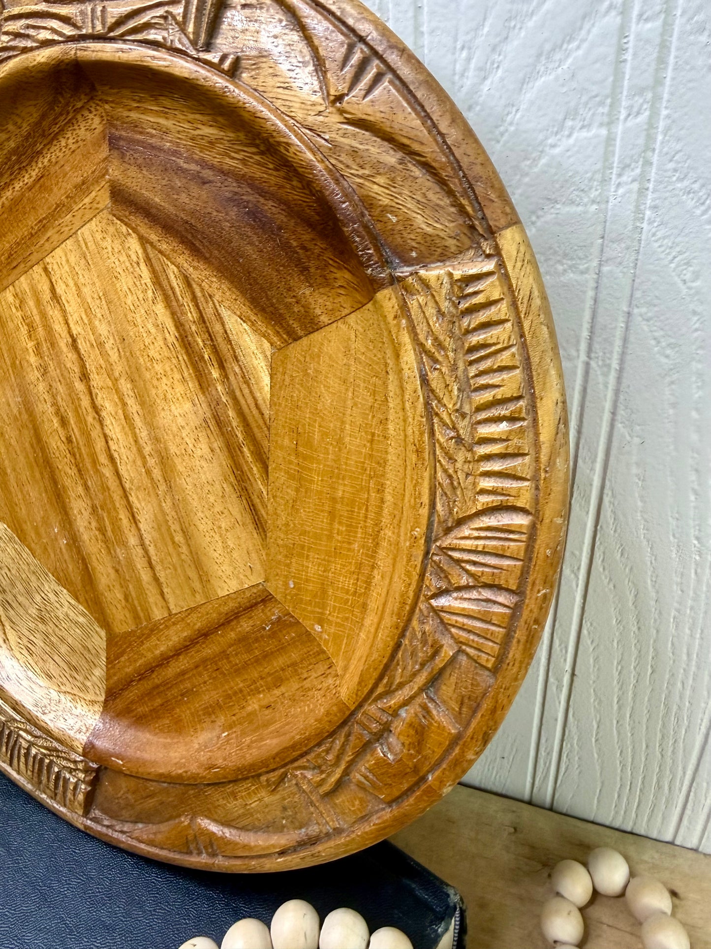 Vintage Handcrafted Hawaiian Monkey Pod Wooden Plate