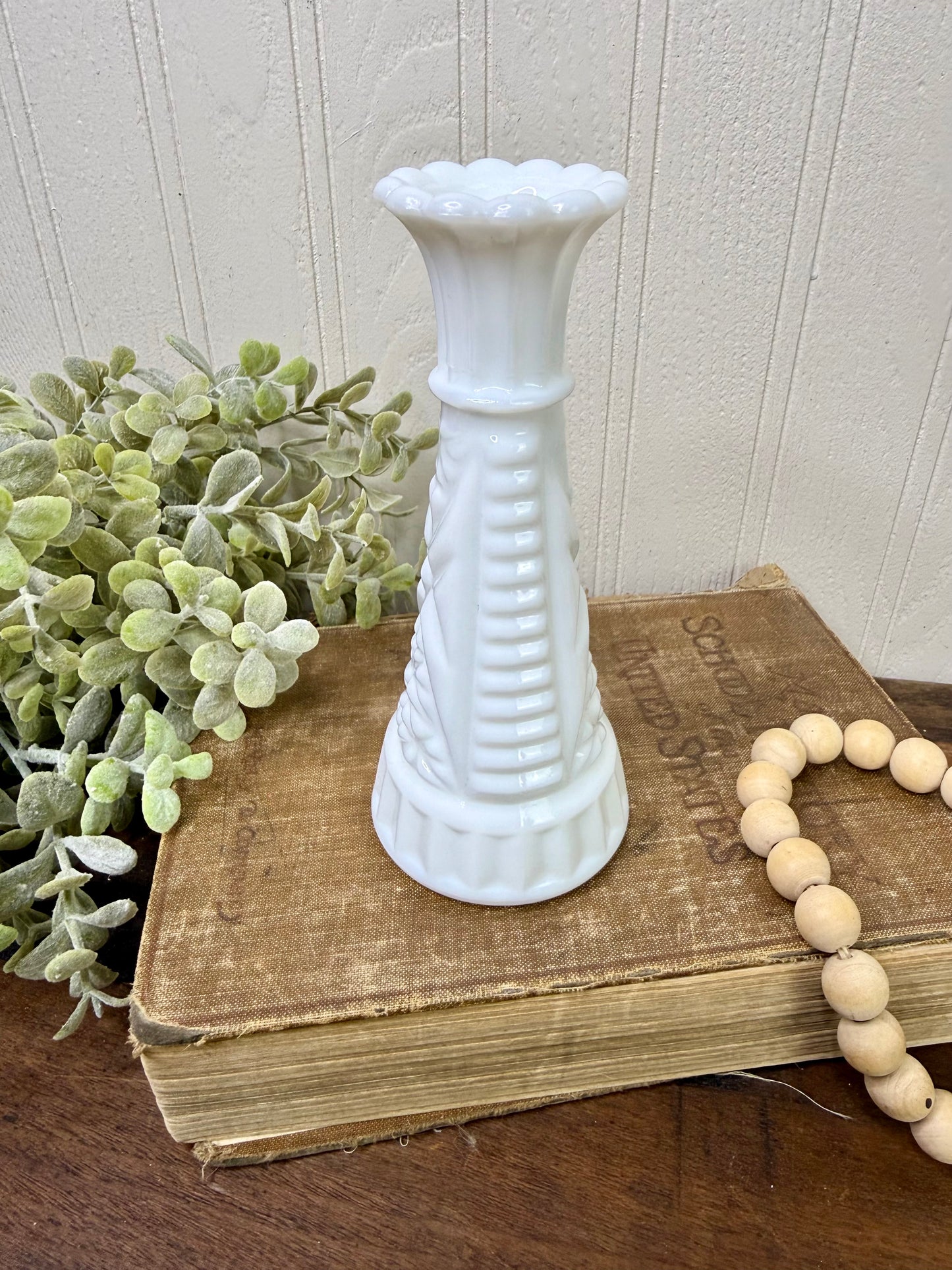 Vintage Anchor Hocking Stars & Bars Milk Glass Bud Vase