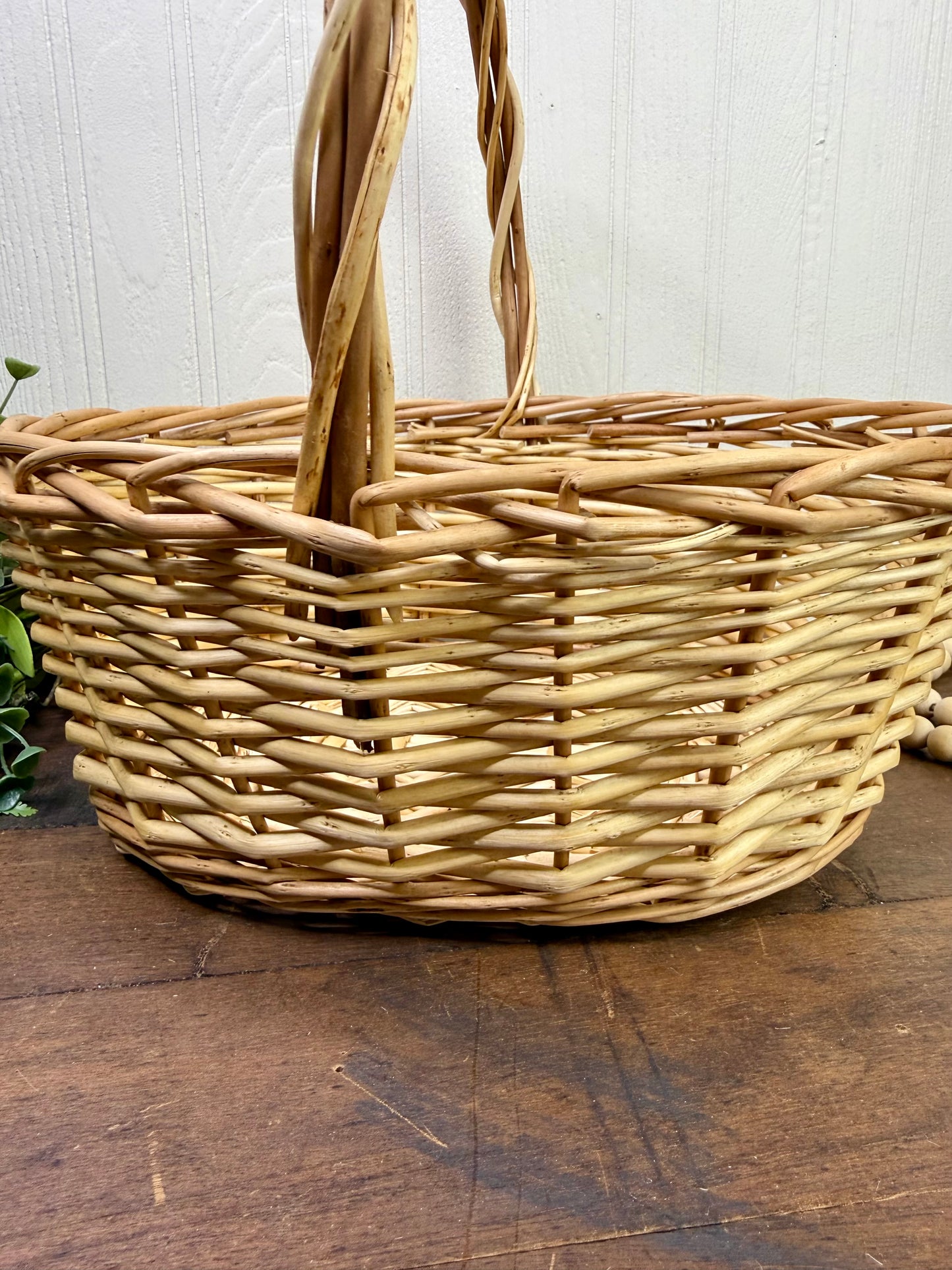 Vintage 2-Toned Chunky Weave Basket with Handle
