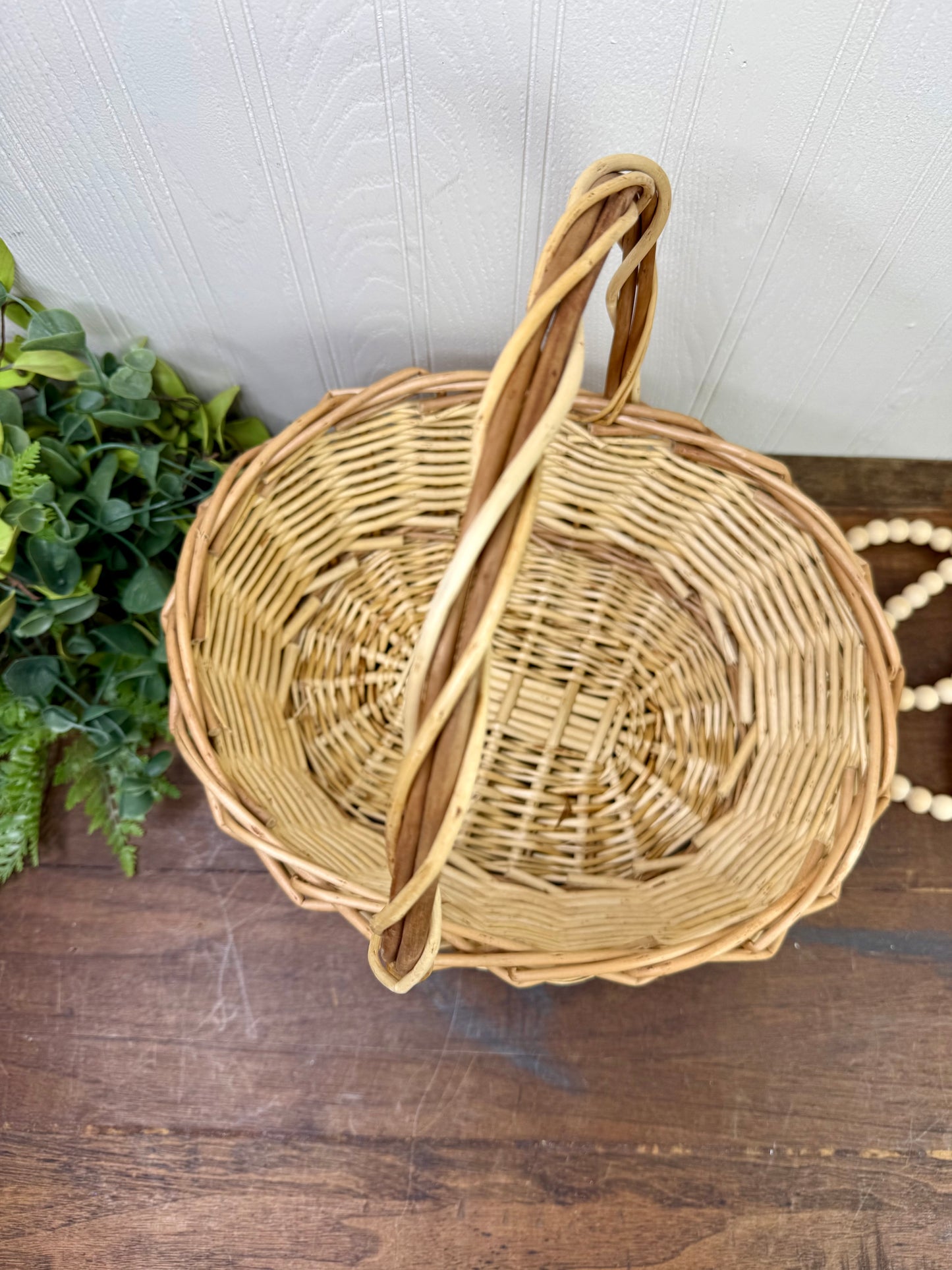 Vintage 2-Toned Chunky Weave Basket with Handle
