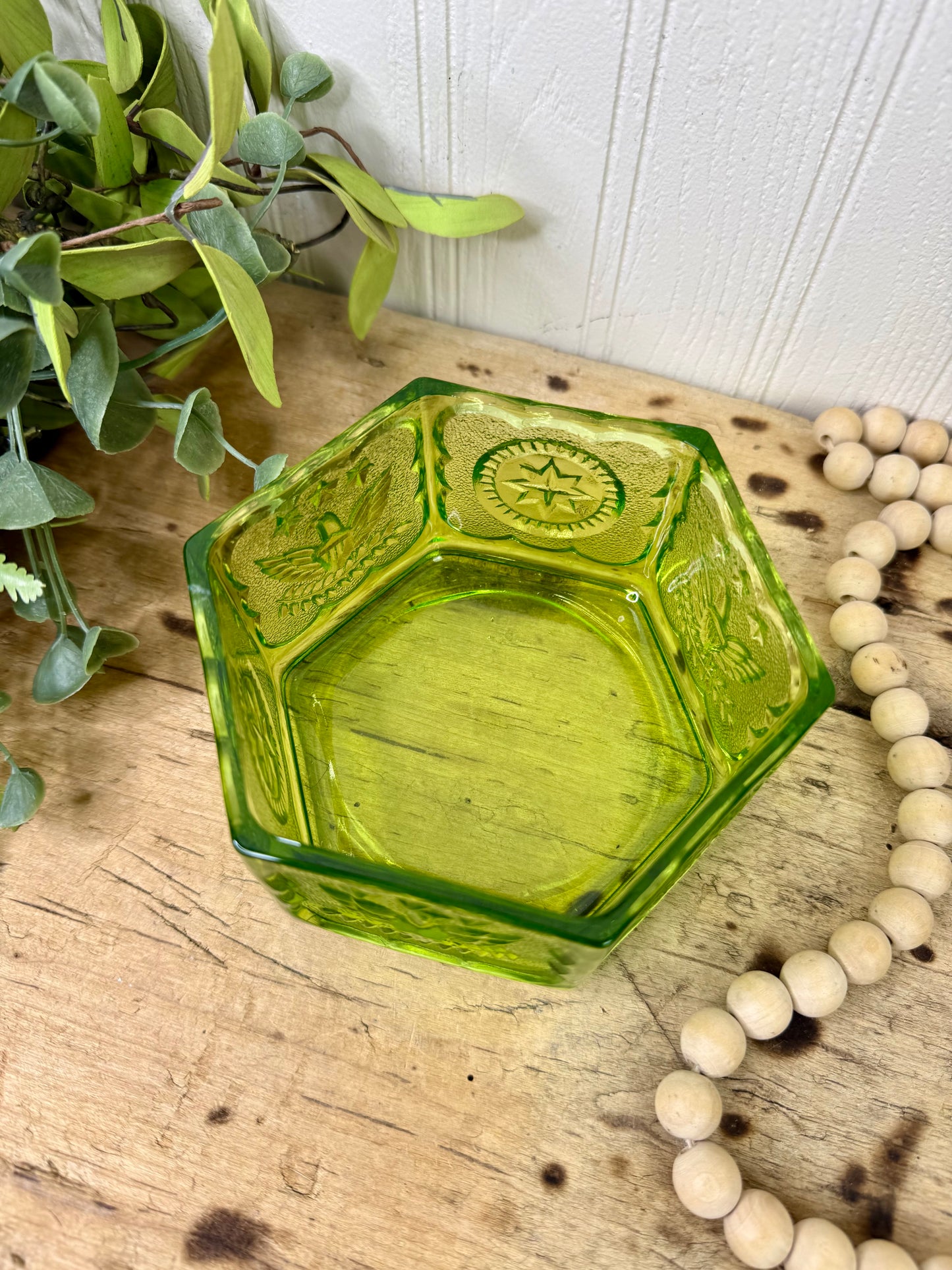 Vntage Indiana Glass Colonial Eagle and Stars Pattern Candy Dish