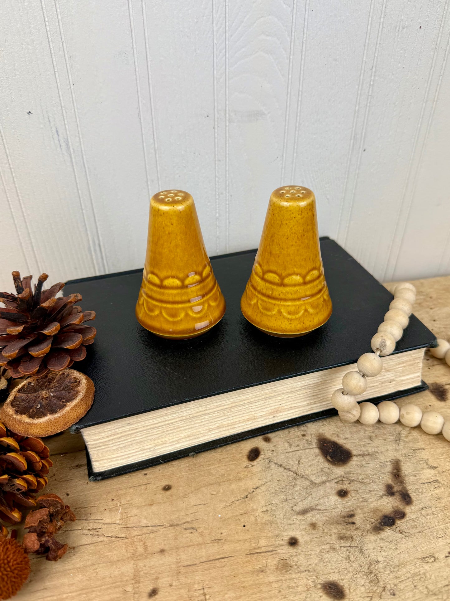 Homer Laughlin Golden Harvest Salt & Pepper Shakers