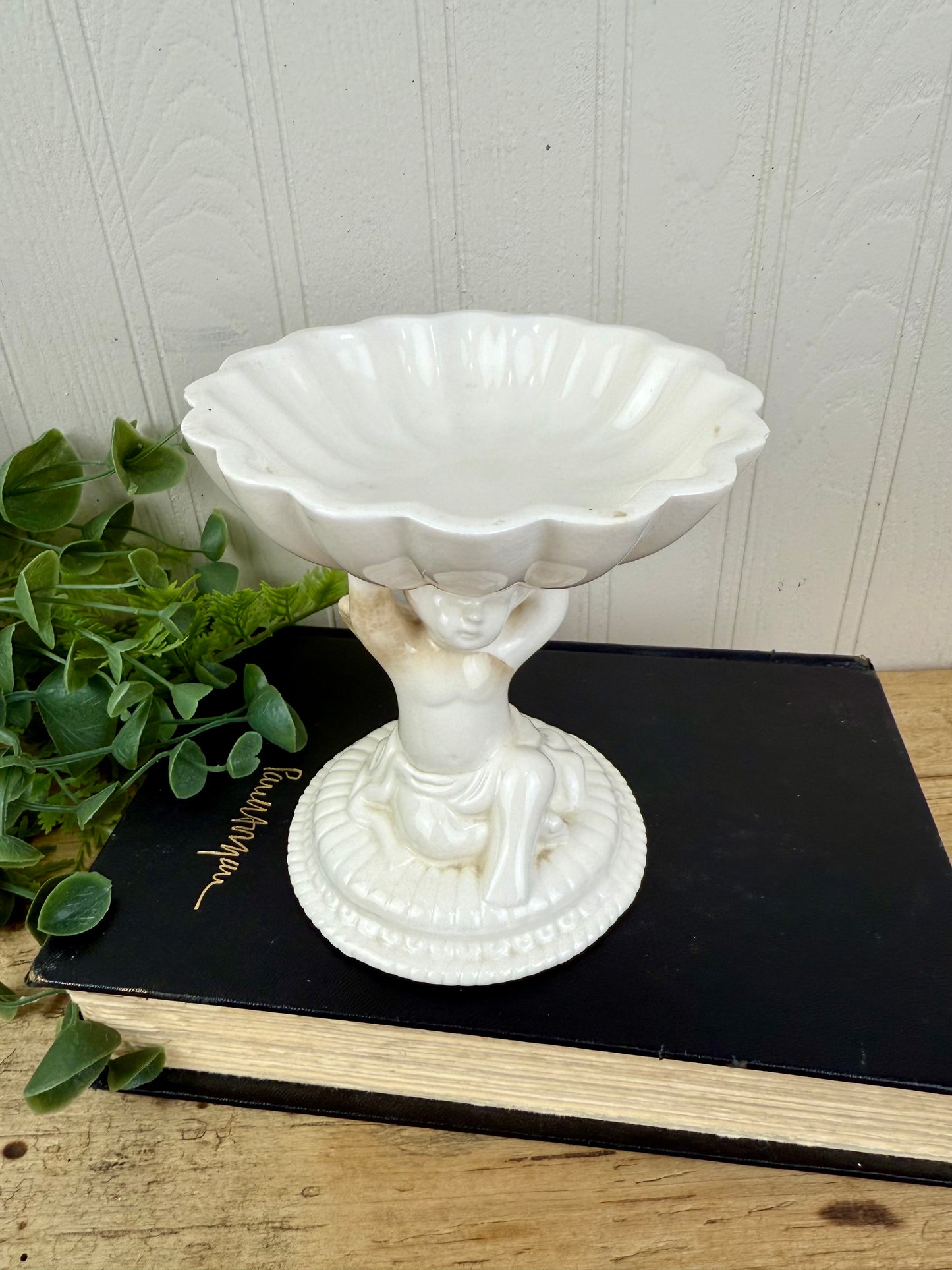 Vintage Ceramic Cherub Pedestal Soap Dish
