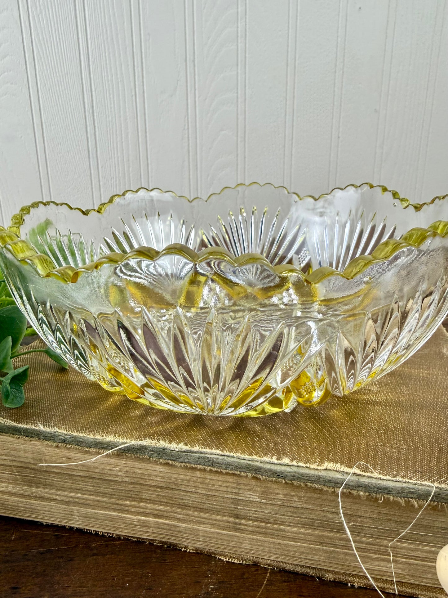 Vintage American Brilliant Period Cut Crystal Bowl