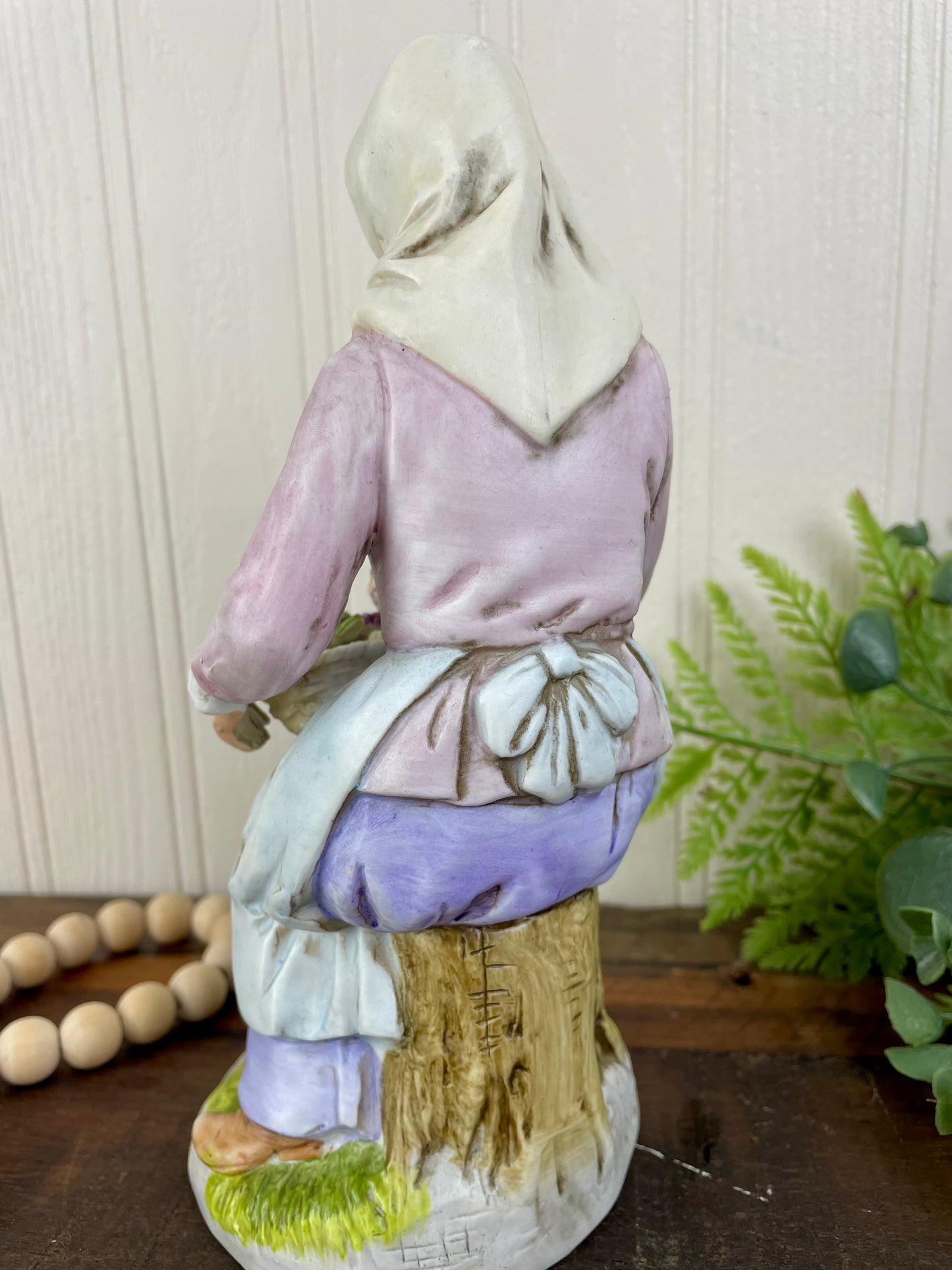 Vintage Homco Ceramic Figurine- Old Woman with Grape Basket