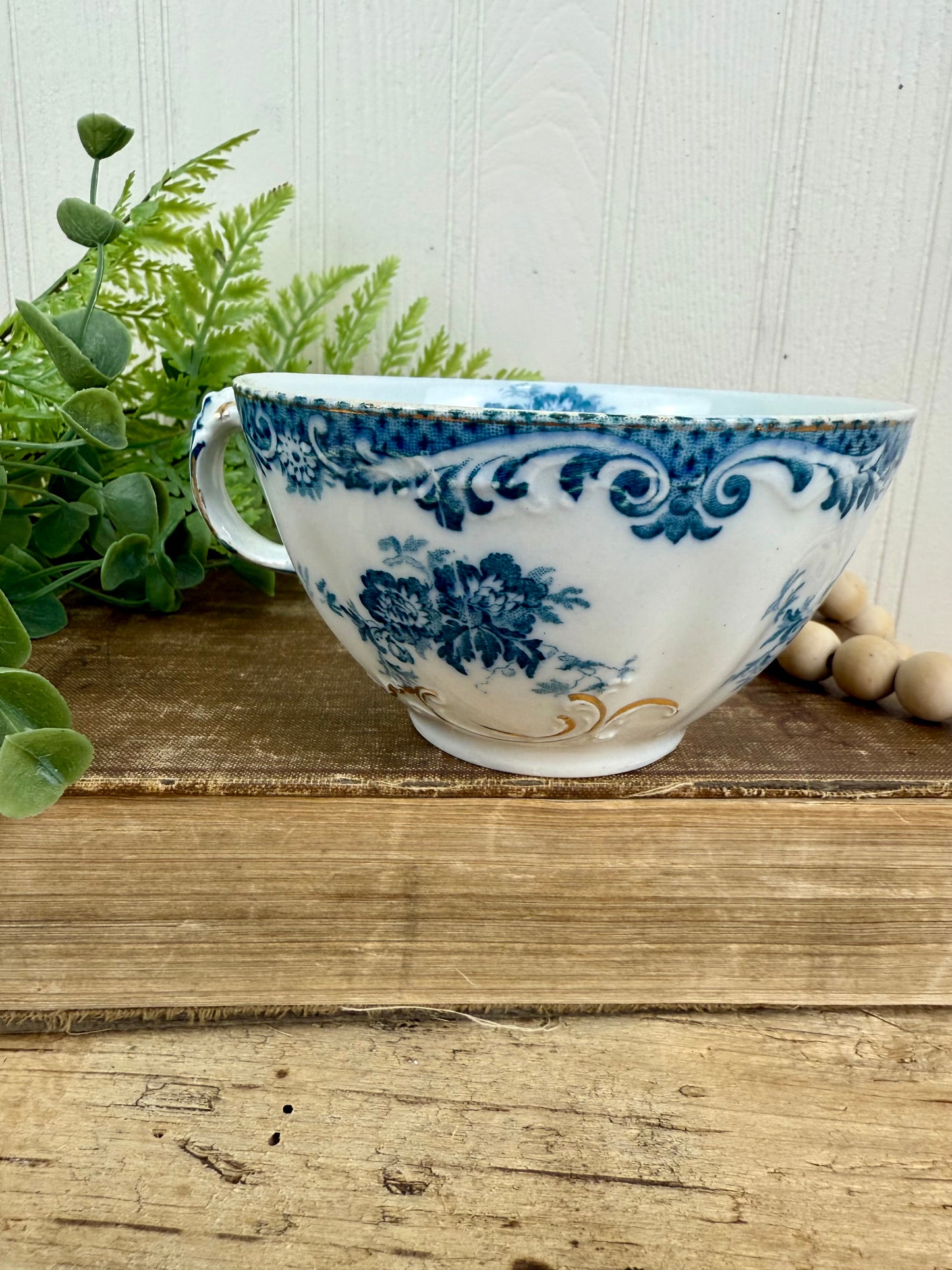Vintage Alfred Meakin Blue & White Glenmere Teacup
