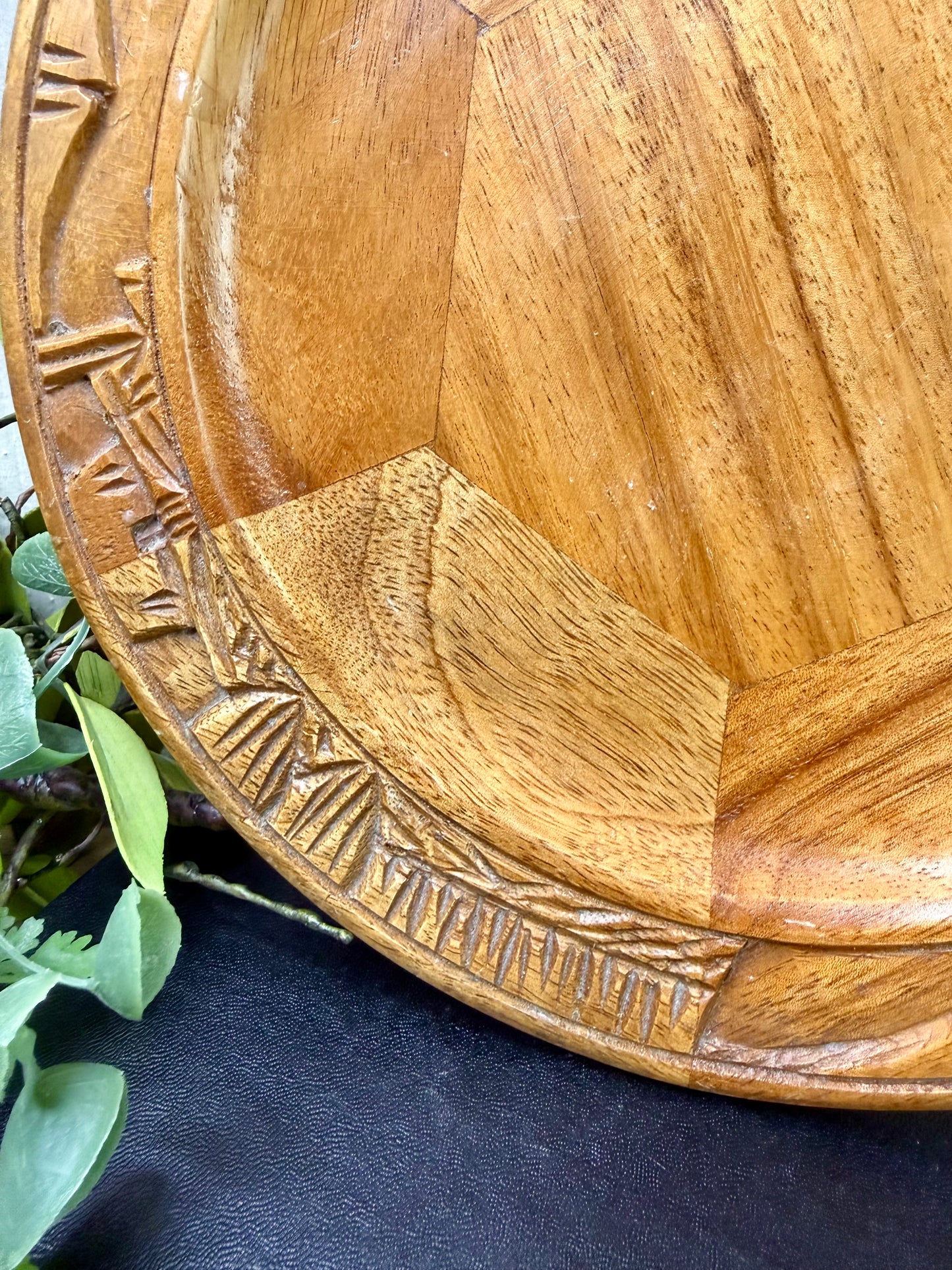 Vintage Handcrafted Hawaiian Monkey Pod Wooden Plate