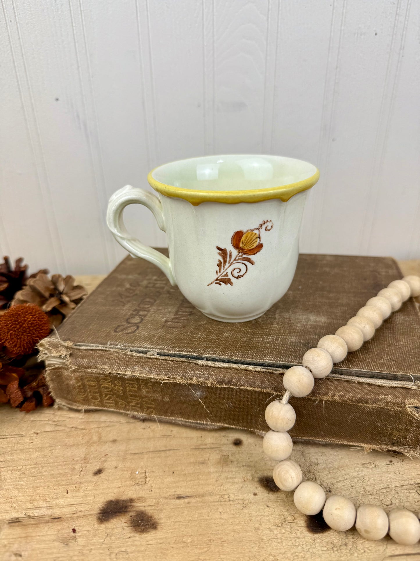 Vintage 1970’s Metlox Poppy Trail Golden Garden Mug
