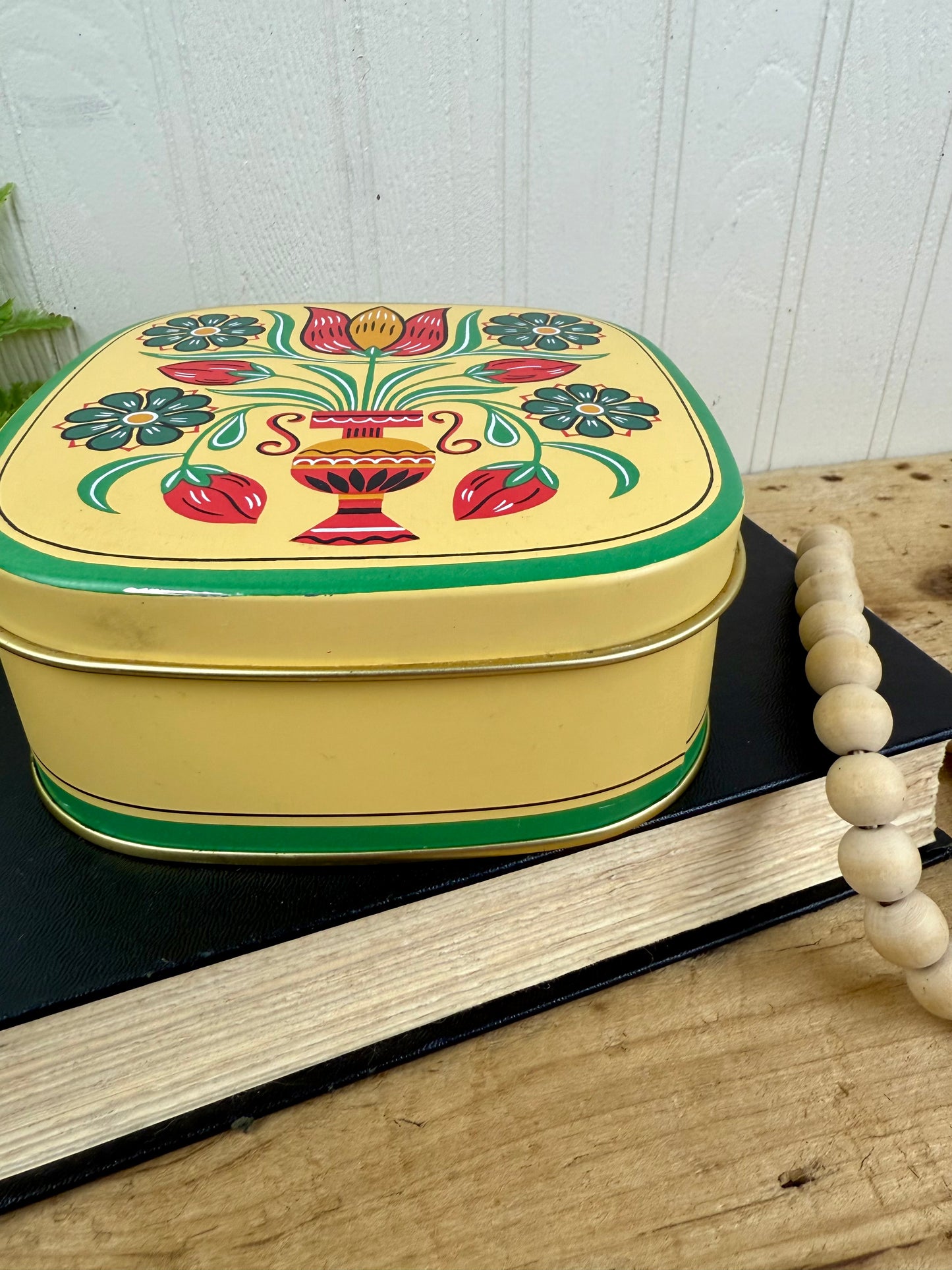 Vintage Folk Art Cookie Tin