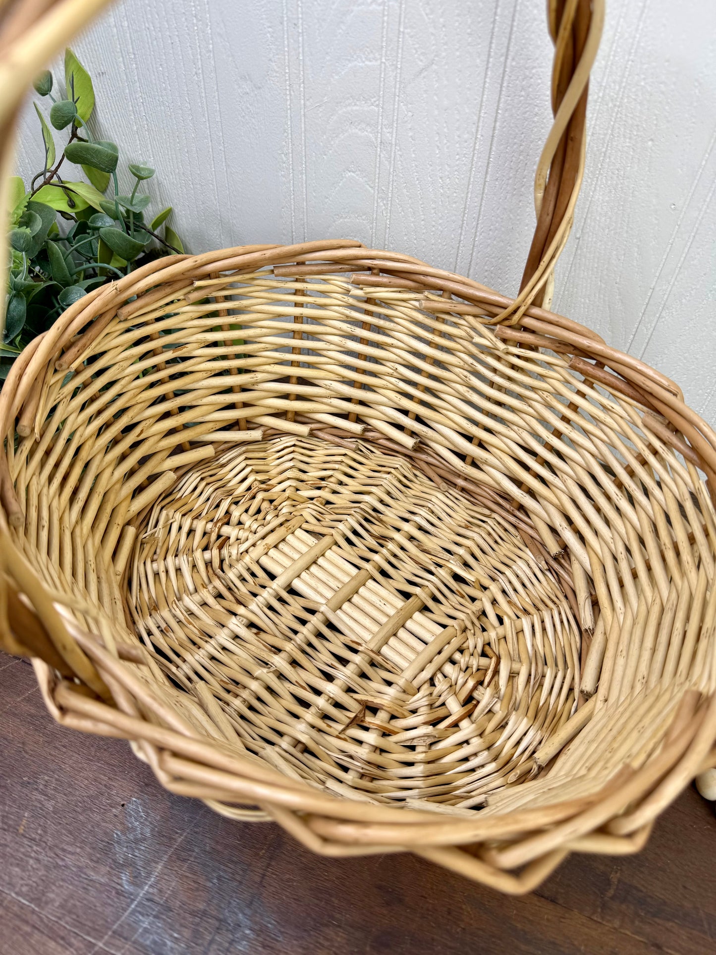 Vintage 2-Toned Chunky Weave Basket with Handle