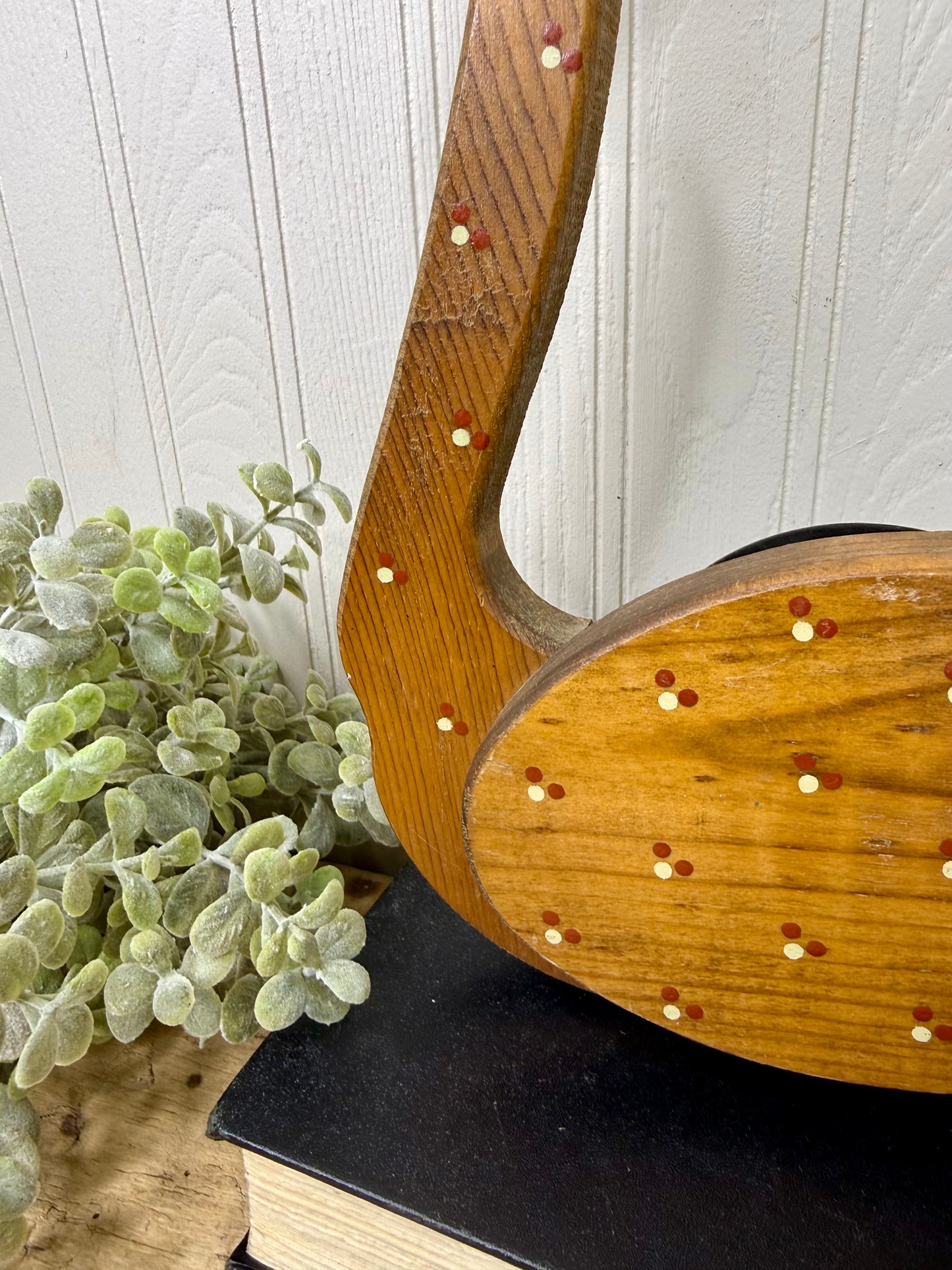 Vintage Home Interiors Wooden Goose Wall Pocket with Red Florals