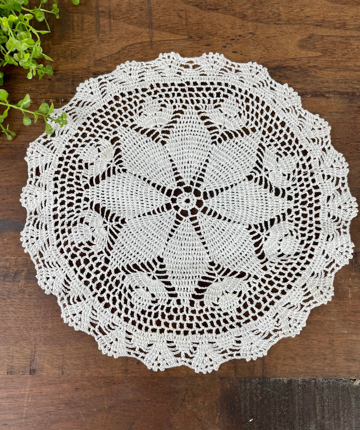 Vintage Doily R